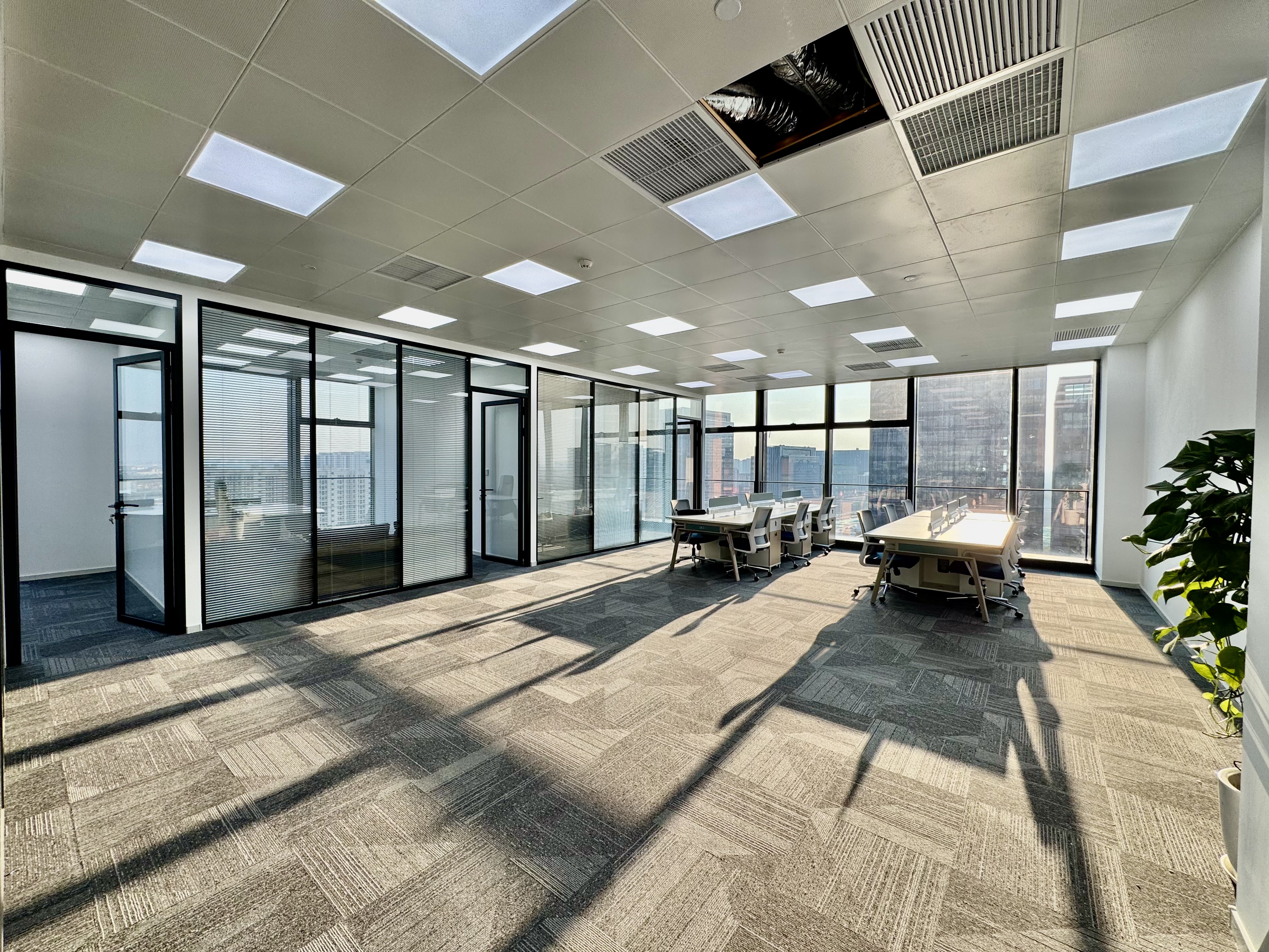 徐泾中建企业天地-西区200平米写字楼出租