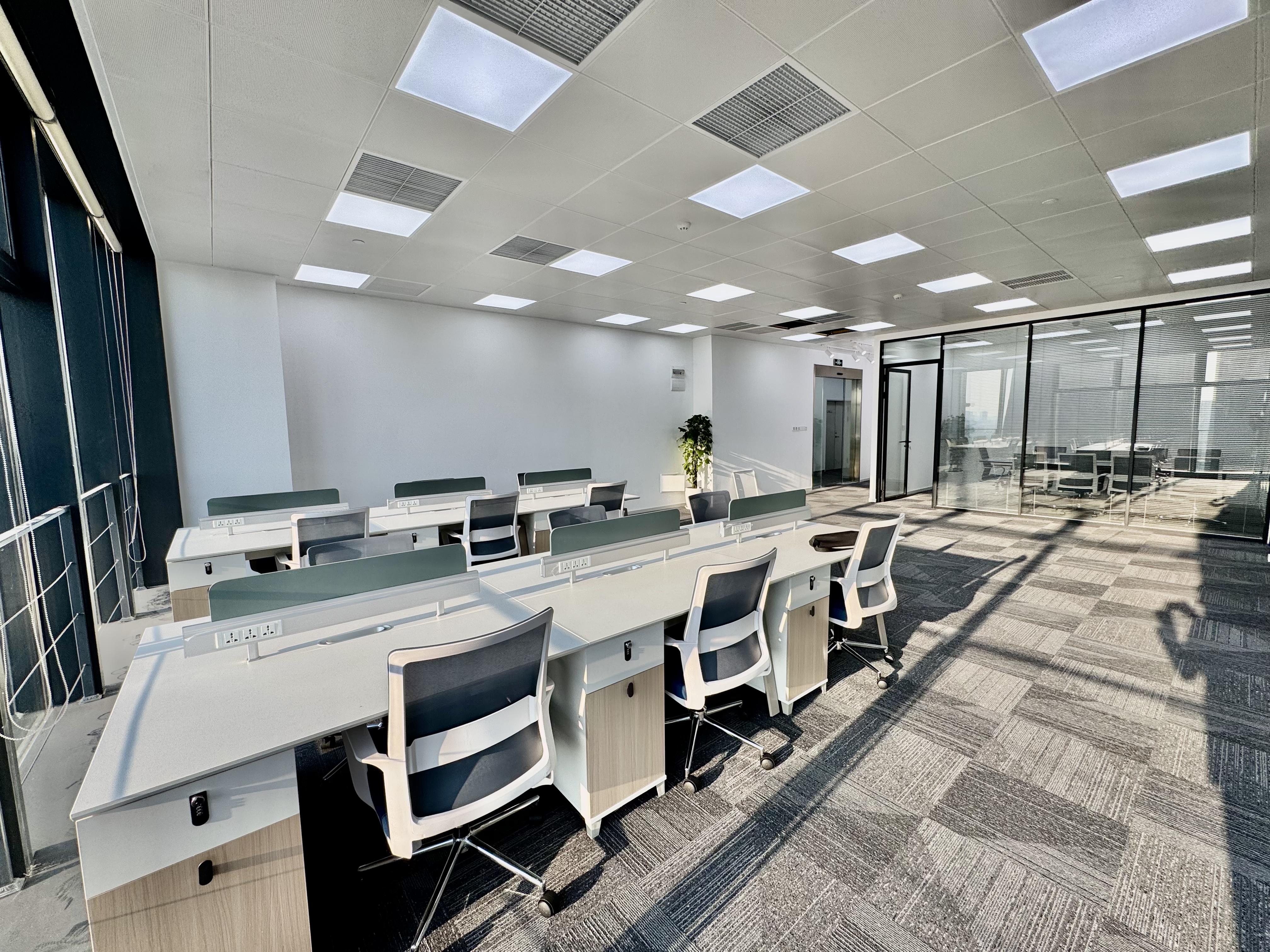 徐泾中建企业天地-西区200平米写字楼出租