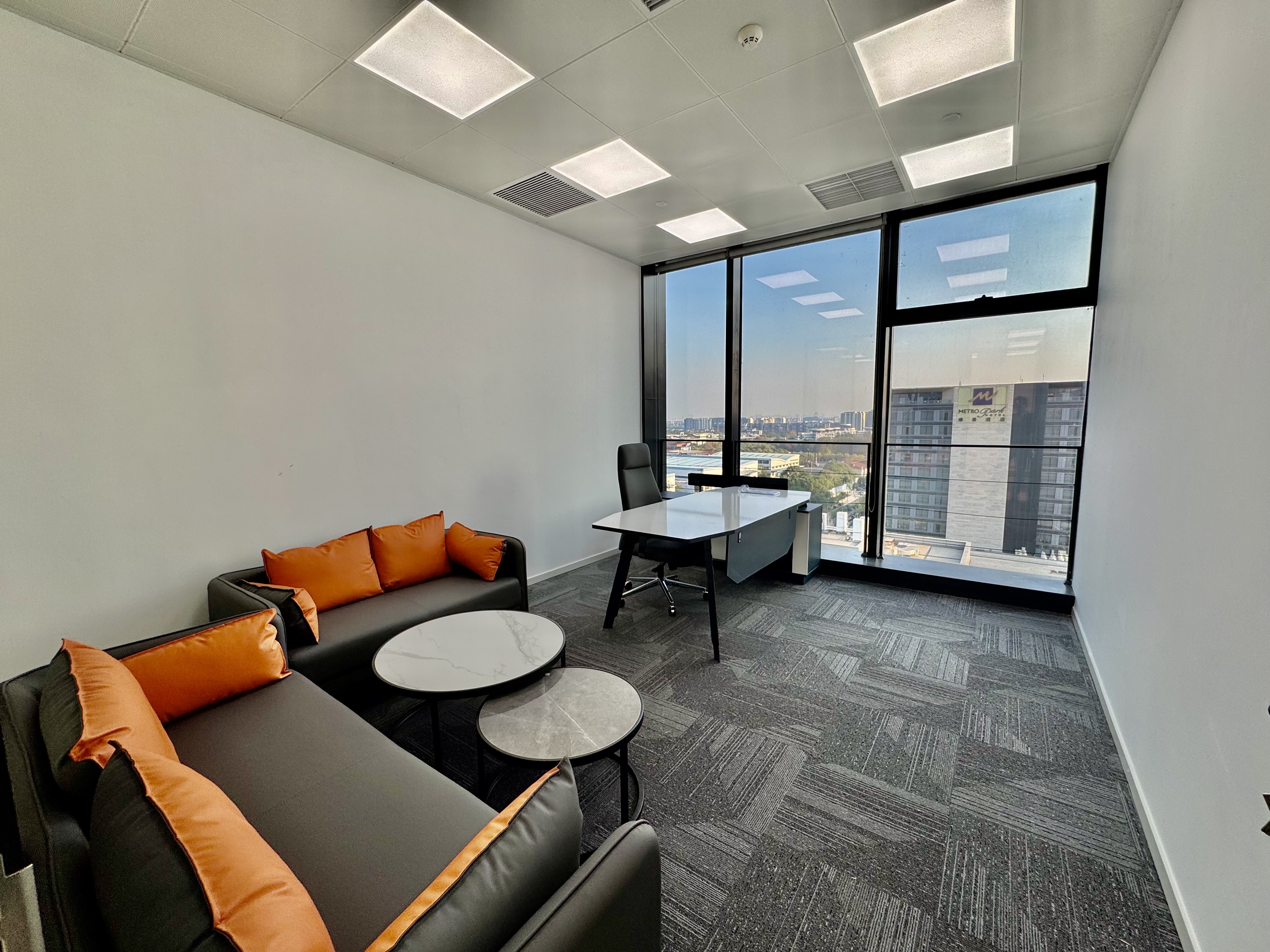 徐泾中建企业天地-西区200平米写字楼出租