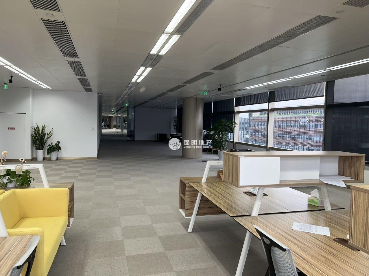 虹桥虹桥万通中心1470平米写字楼出租