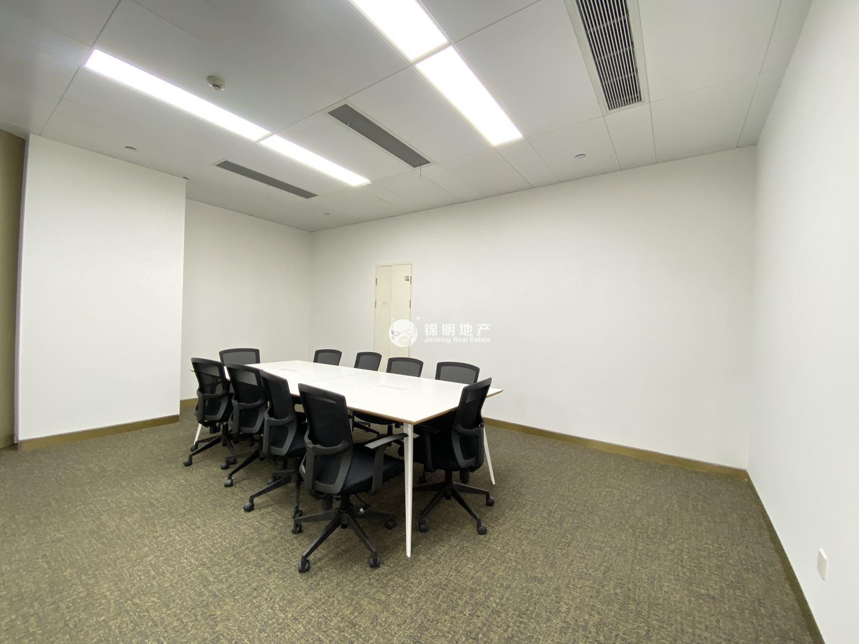 虹桥虹桥万通中心323平米写字楼出租