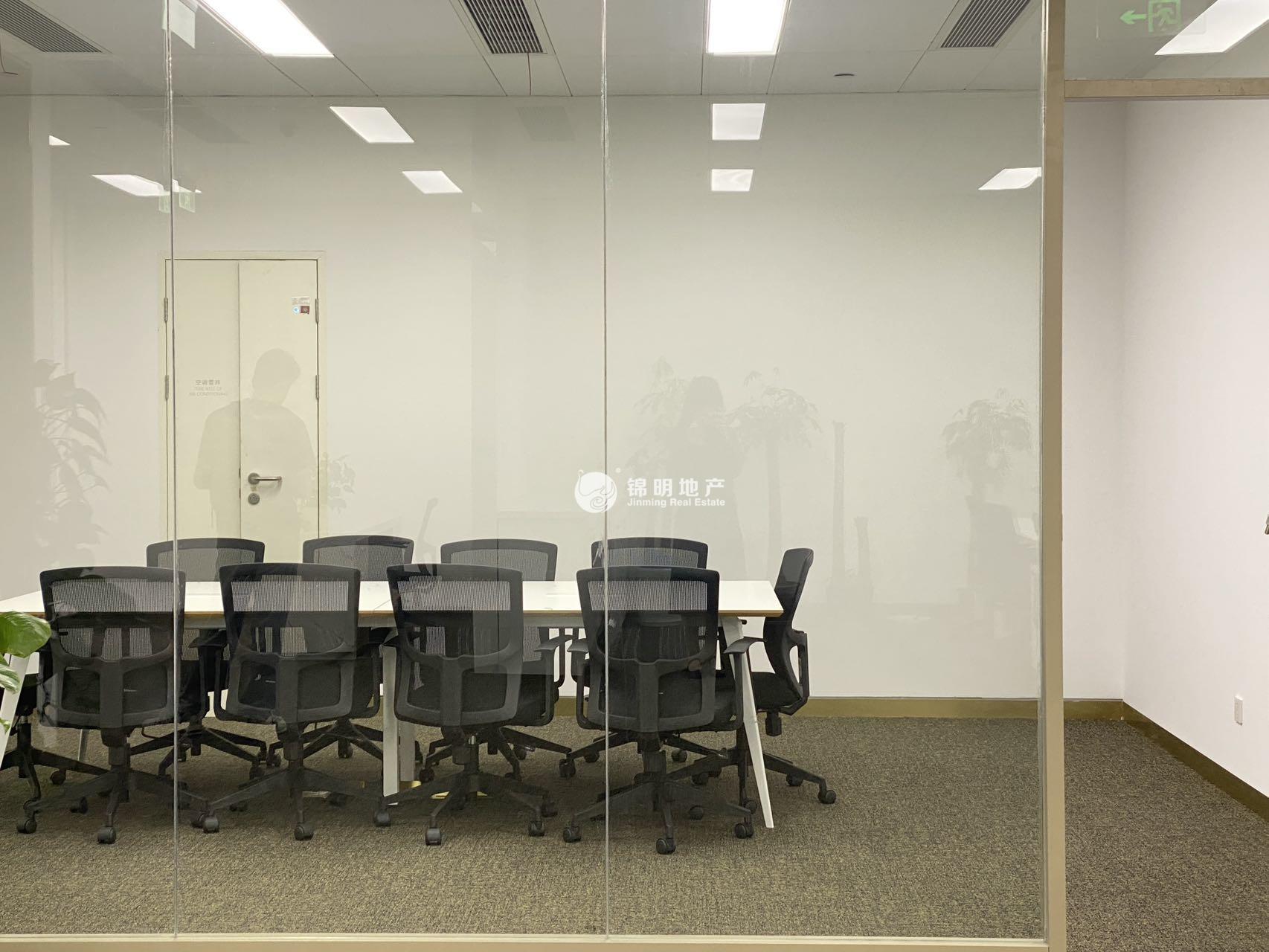 虹桥虹桥万通中心323平米写字楼出租