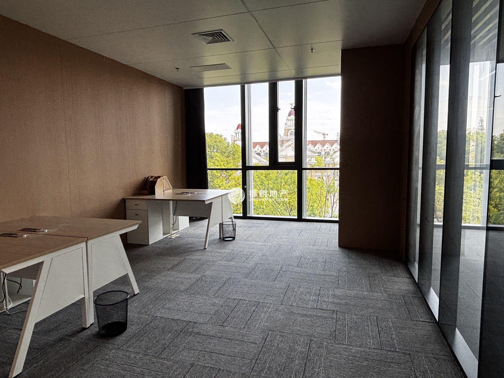 徐泾虹桥世界中心607平米写字楼出租