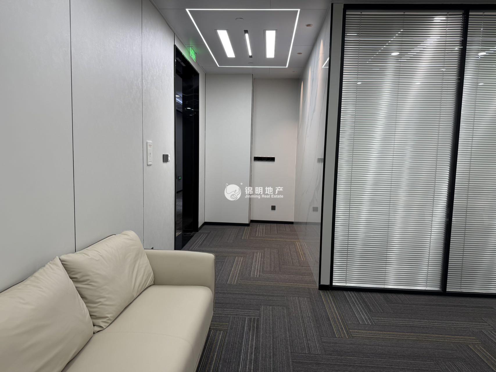 徐泾虹桥世界中心248平米写字楼出租