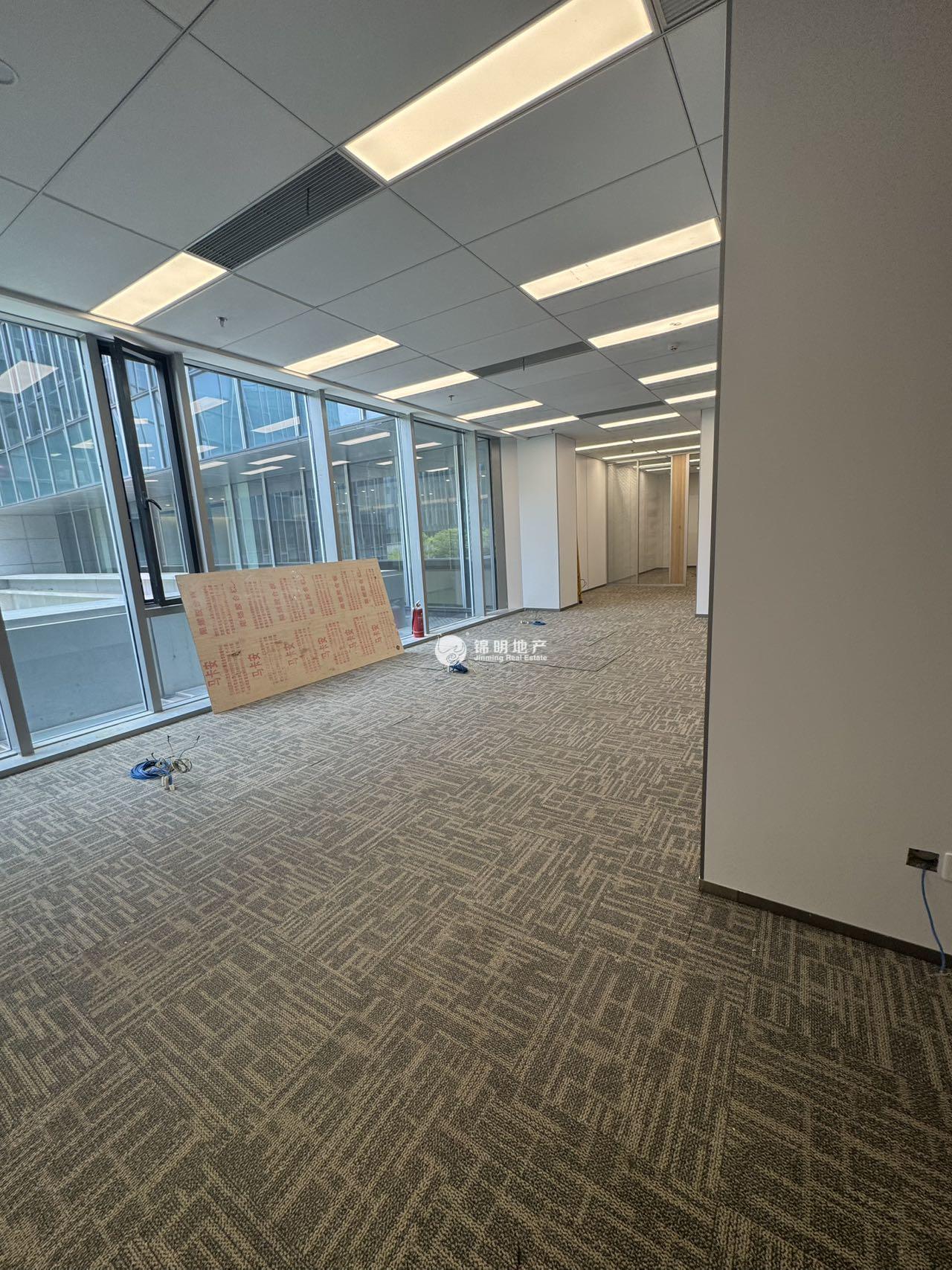 华漕上海富力环球中心248平米写字楼出租