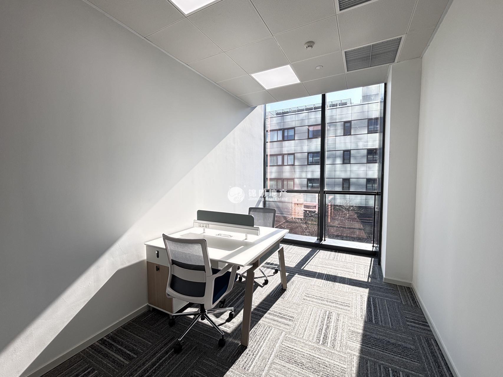 徐泾中建企业天地-西区140平米写字楼出租