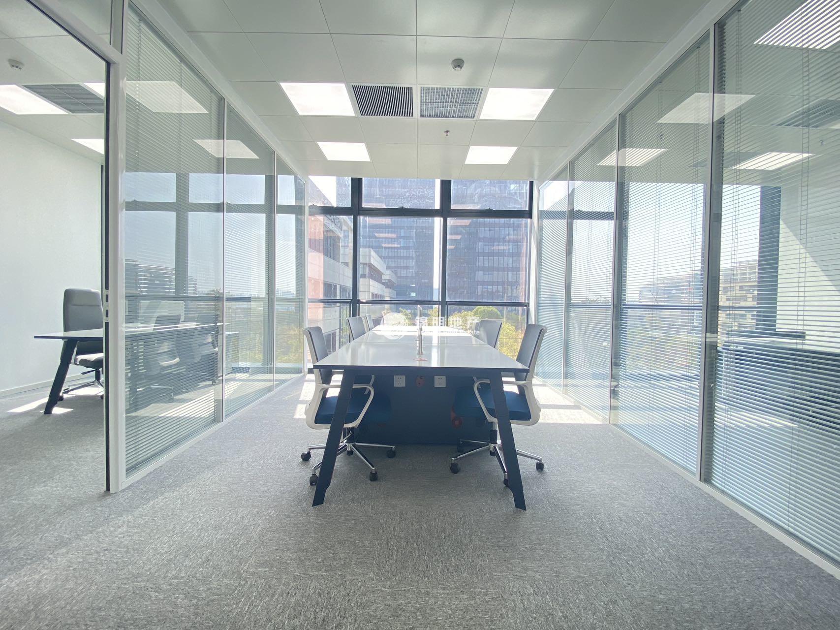 徐泾中建企业天地-西区131平米写字楼出租