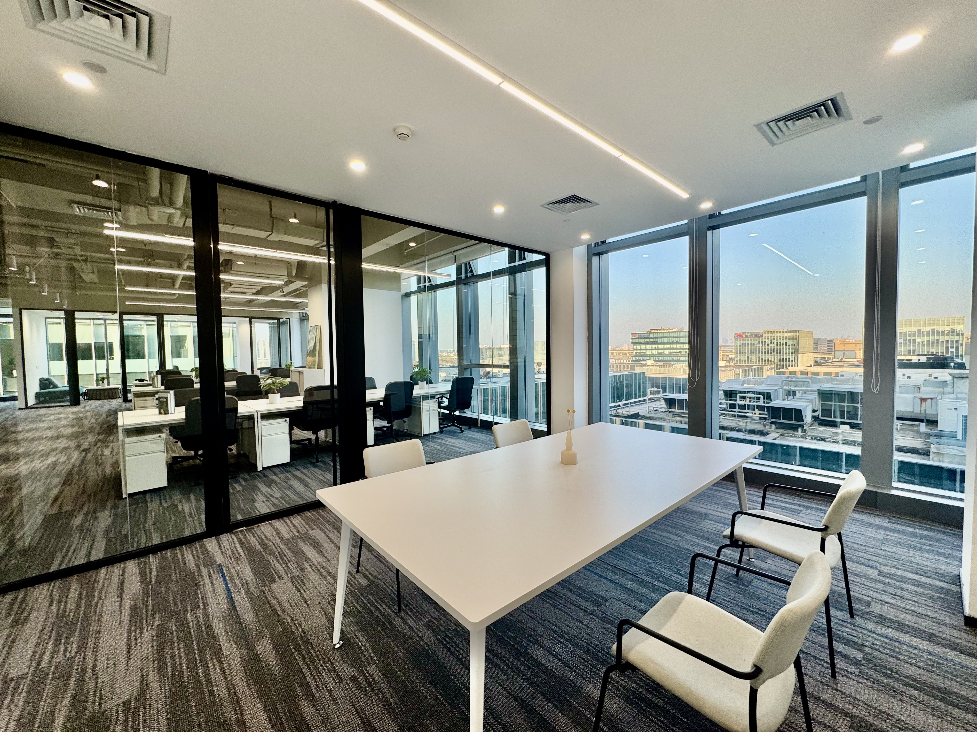 华漕中骏广场343平米写字楼出租