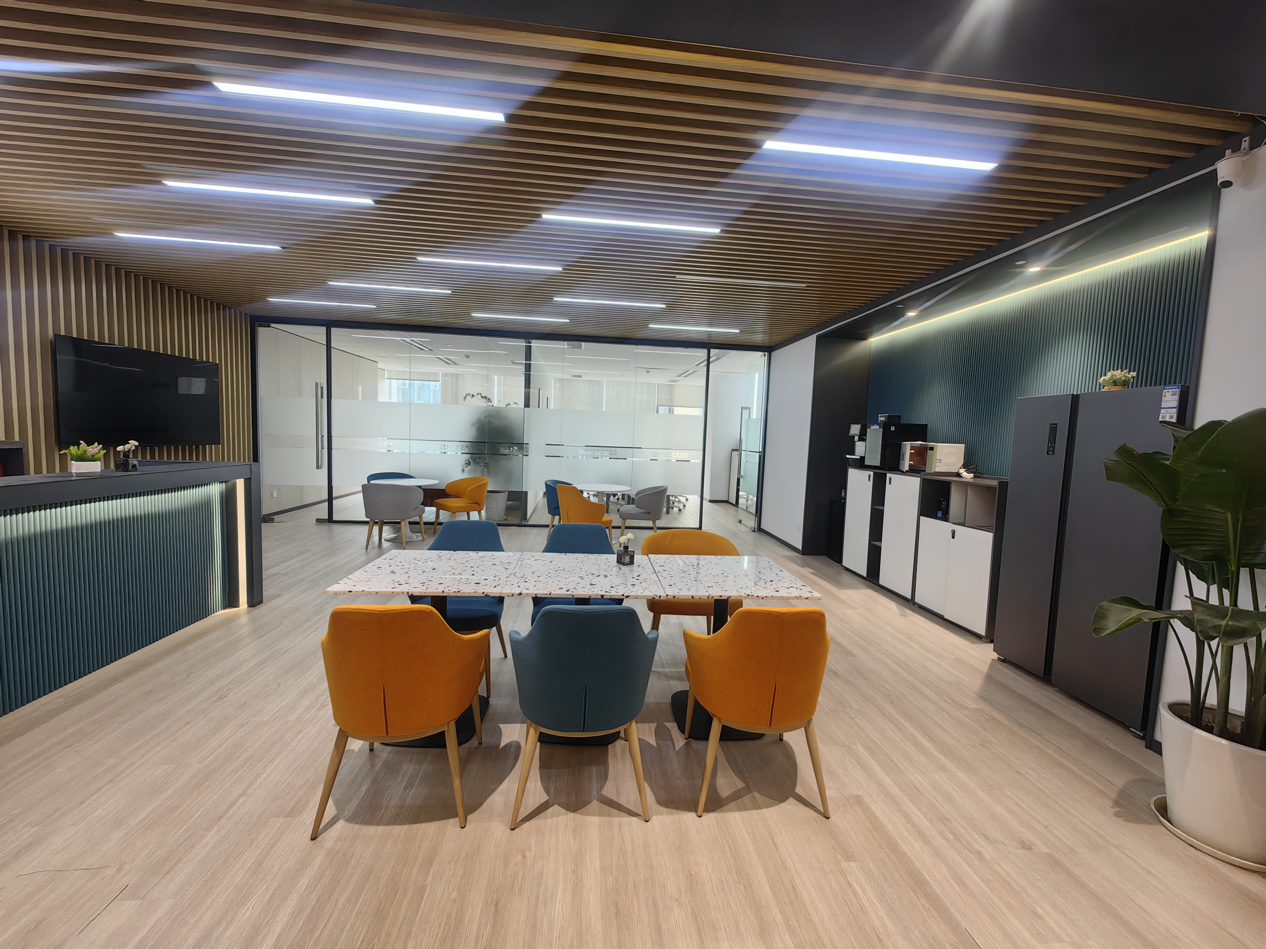 华漕虹桥富力中心429平米写字楼出租