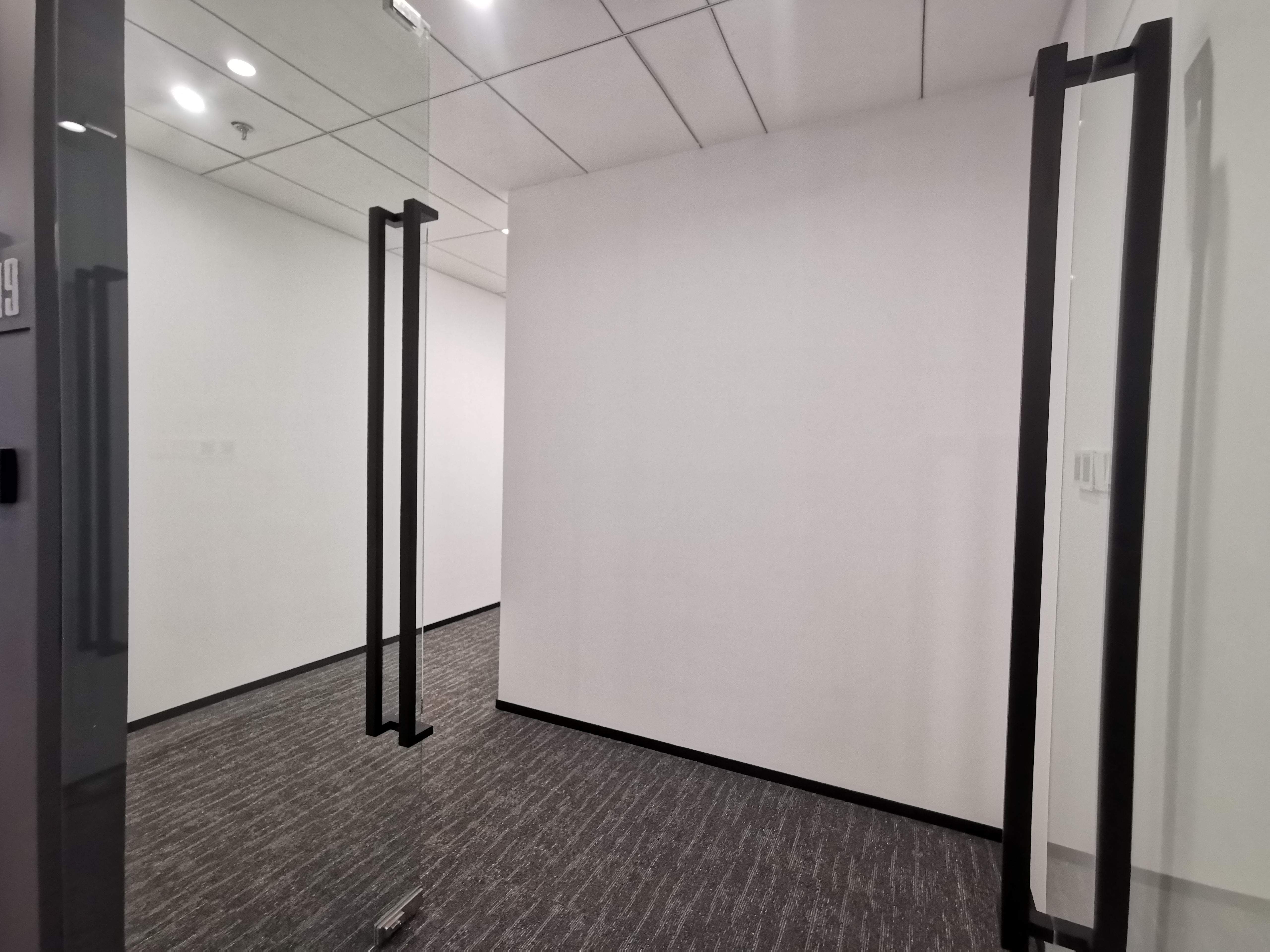 华漕虹桥富力中心120平米写字楼出租