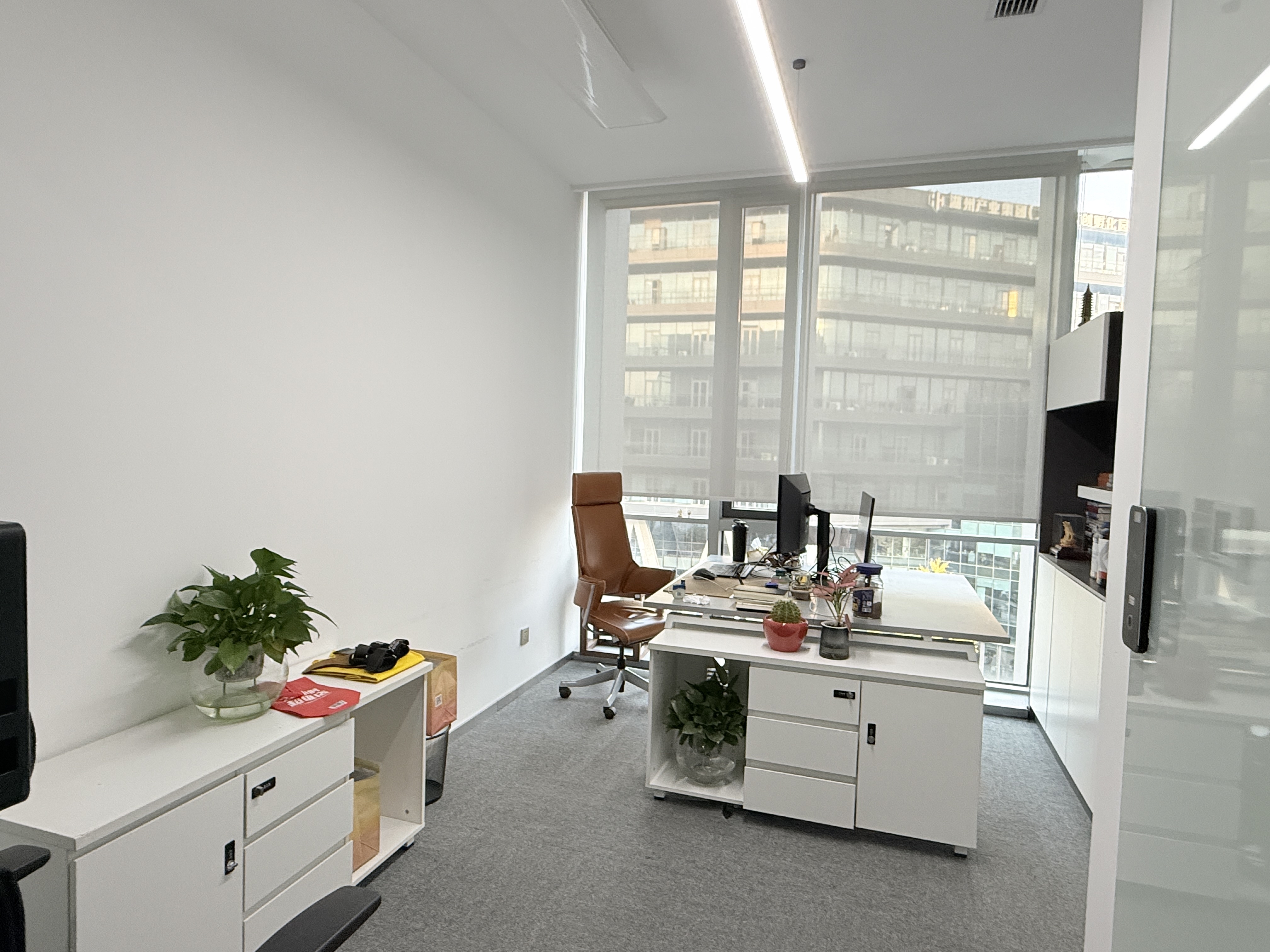 华漕上海富力环球中心650平米写字楼出租