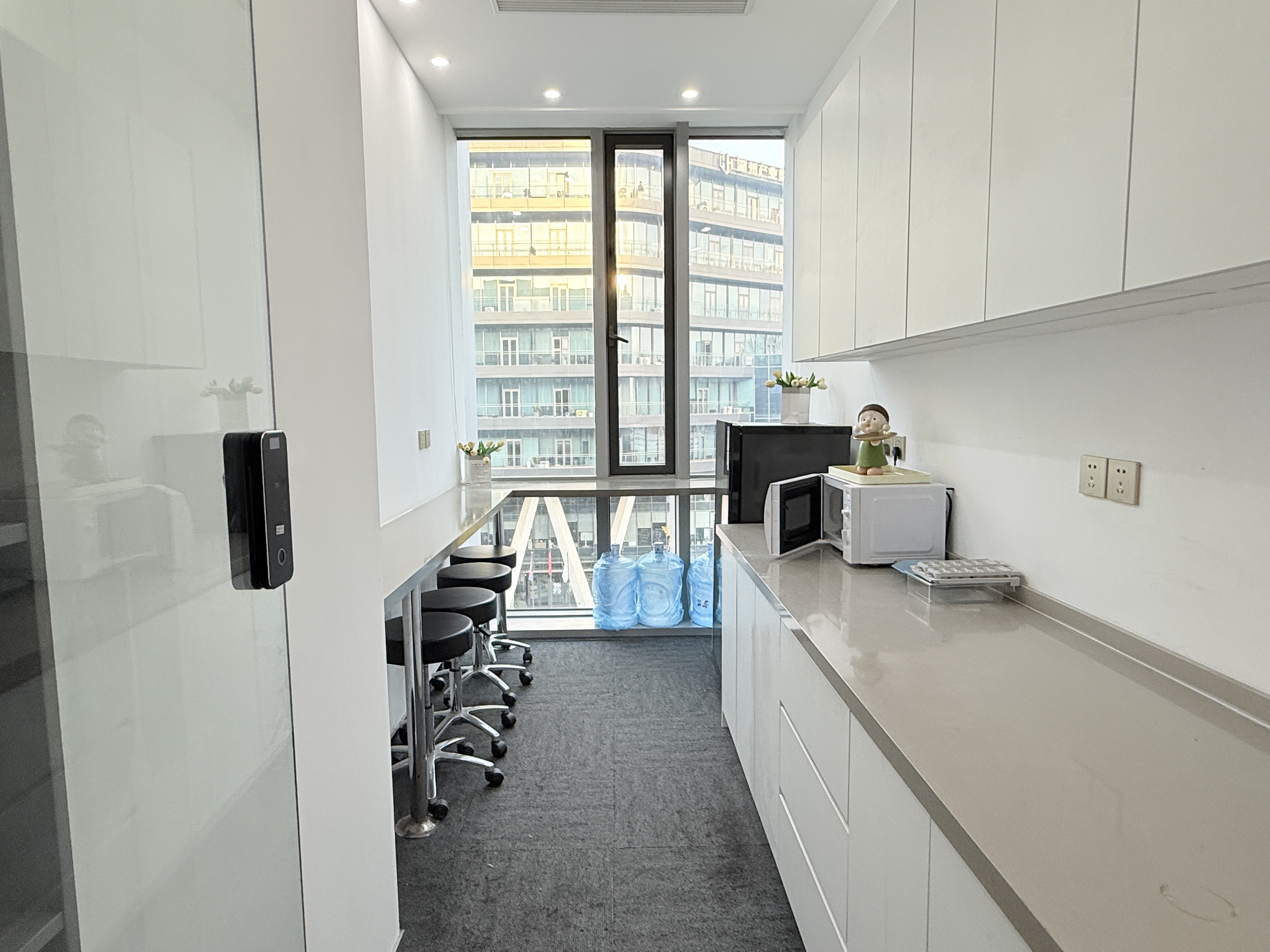 华漕上海富力环球中心650平米写字楼出租