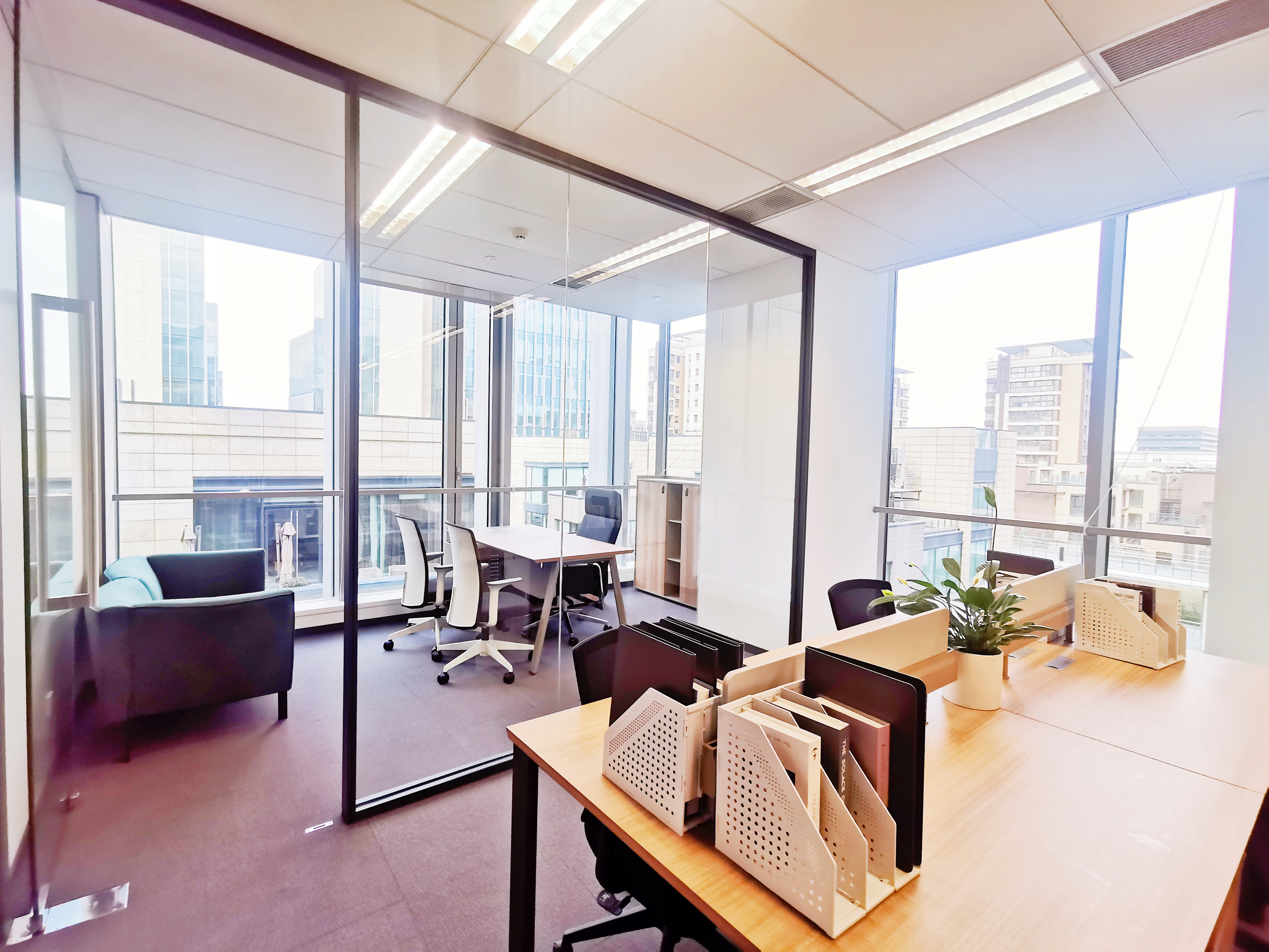 华漕上海富力环球中心100平米写字楼出租
