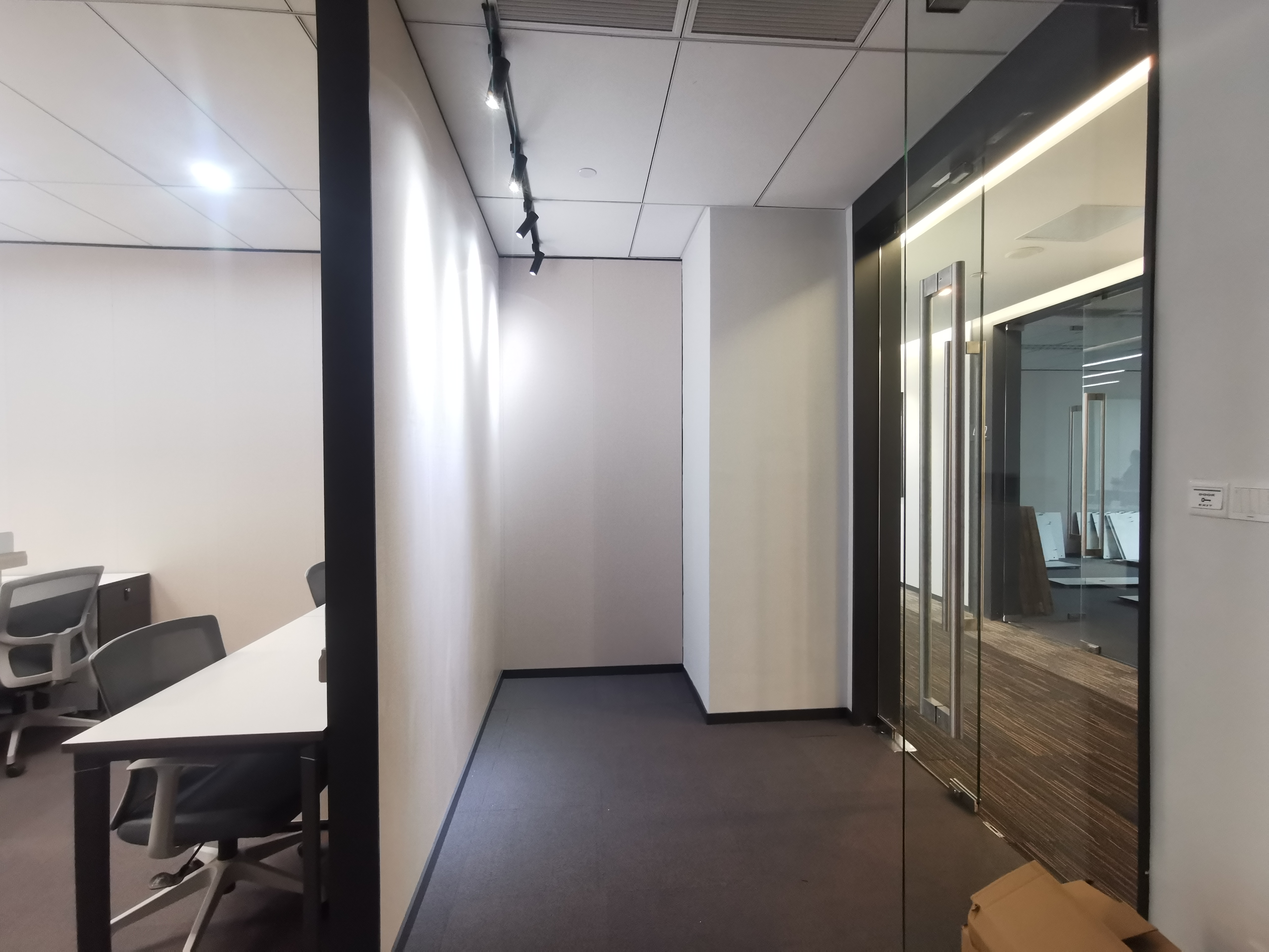 华漕上海富力环球中心100平米写字楼出租