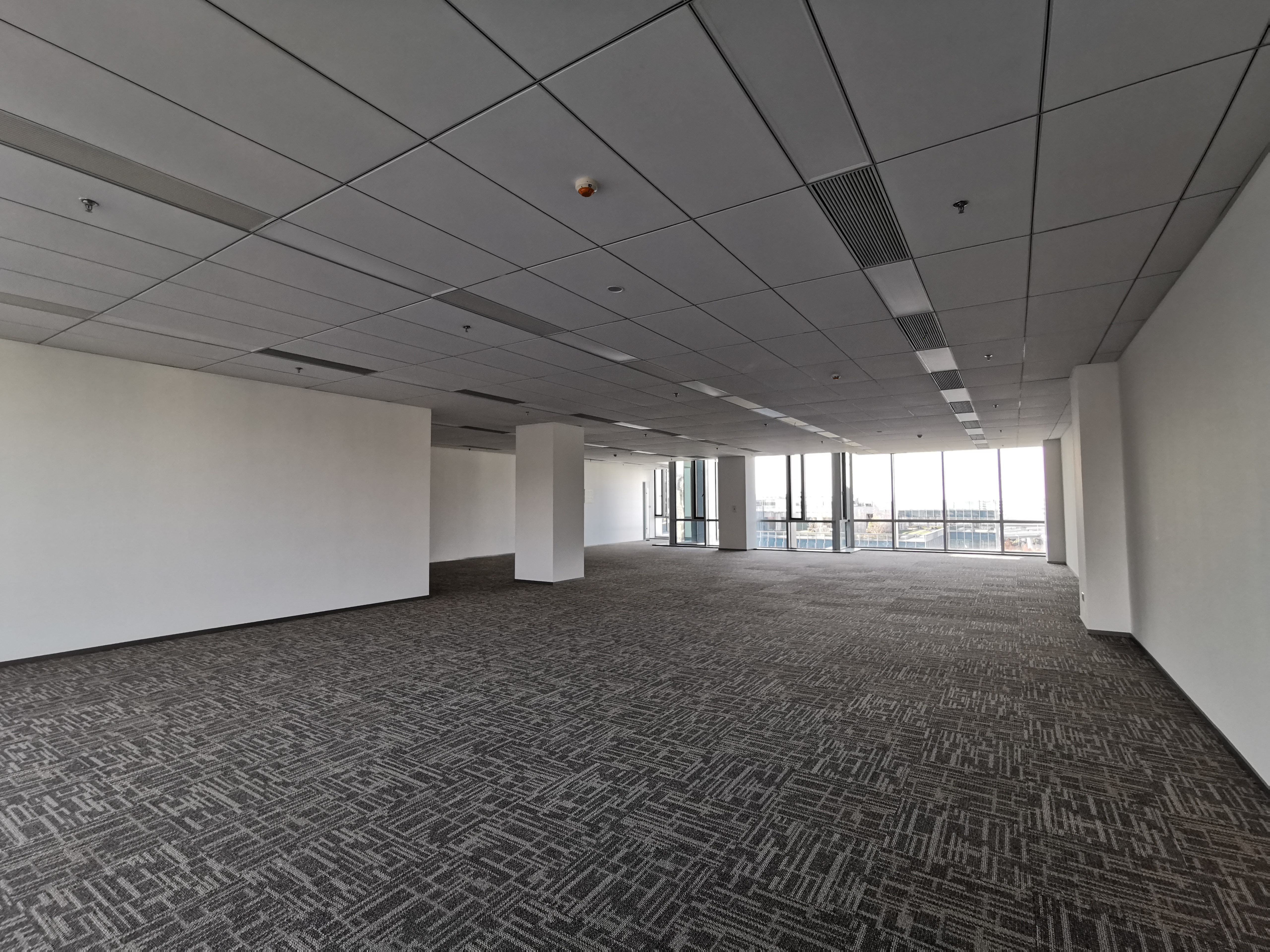 华漕上海富力环球中心350平米写字楼出租