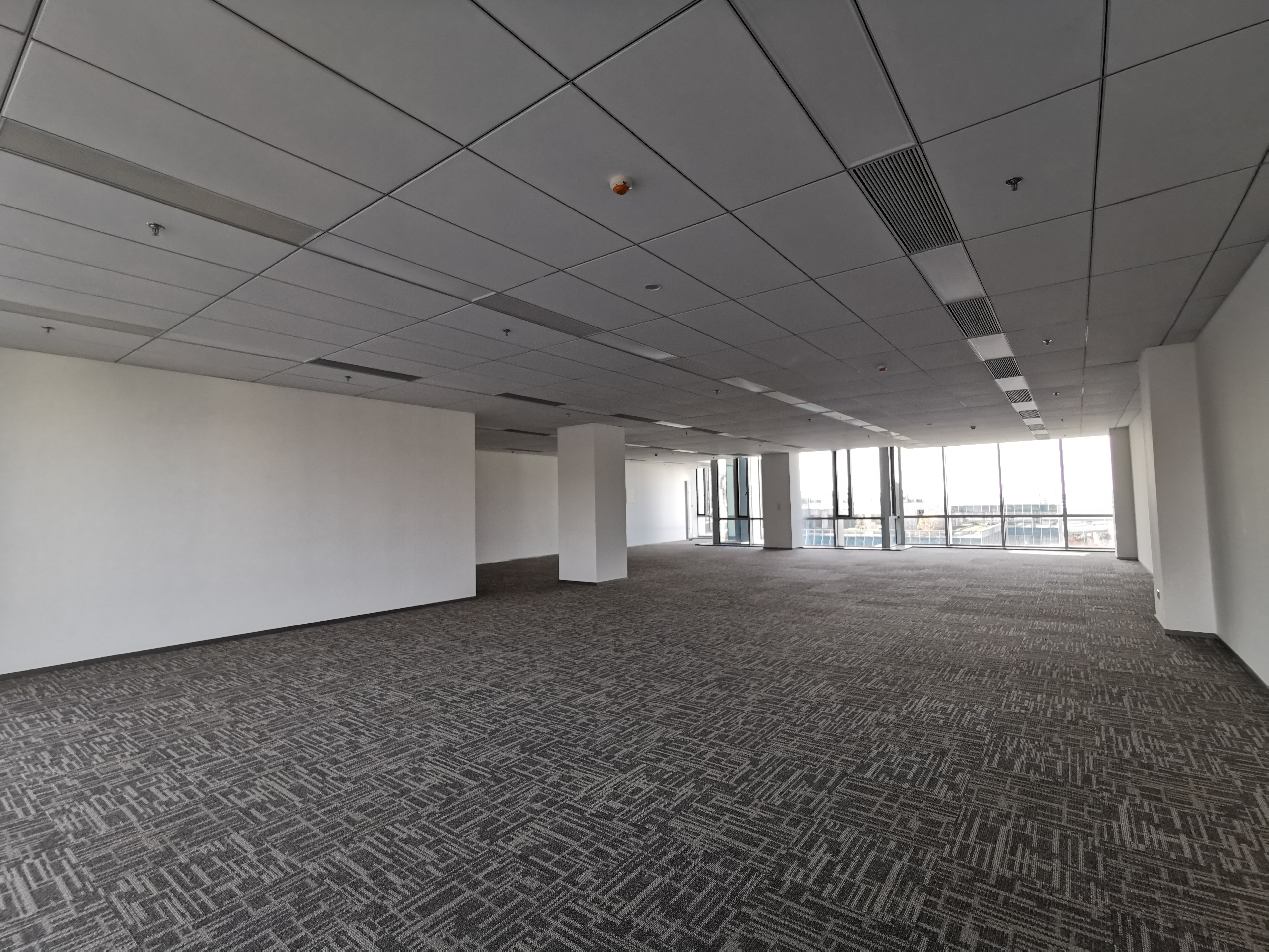 华漕上海富力环球中心350平米写字楼出租