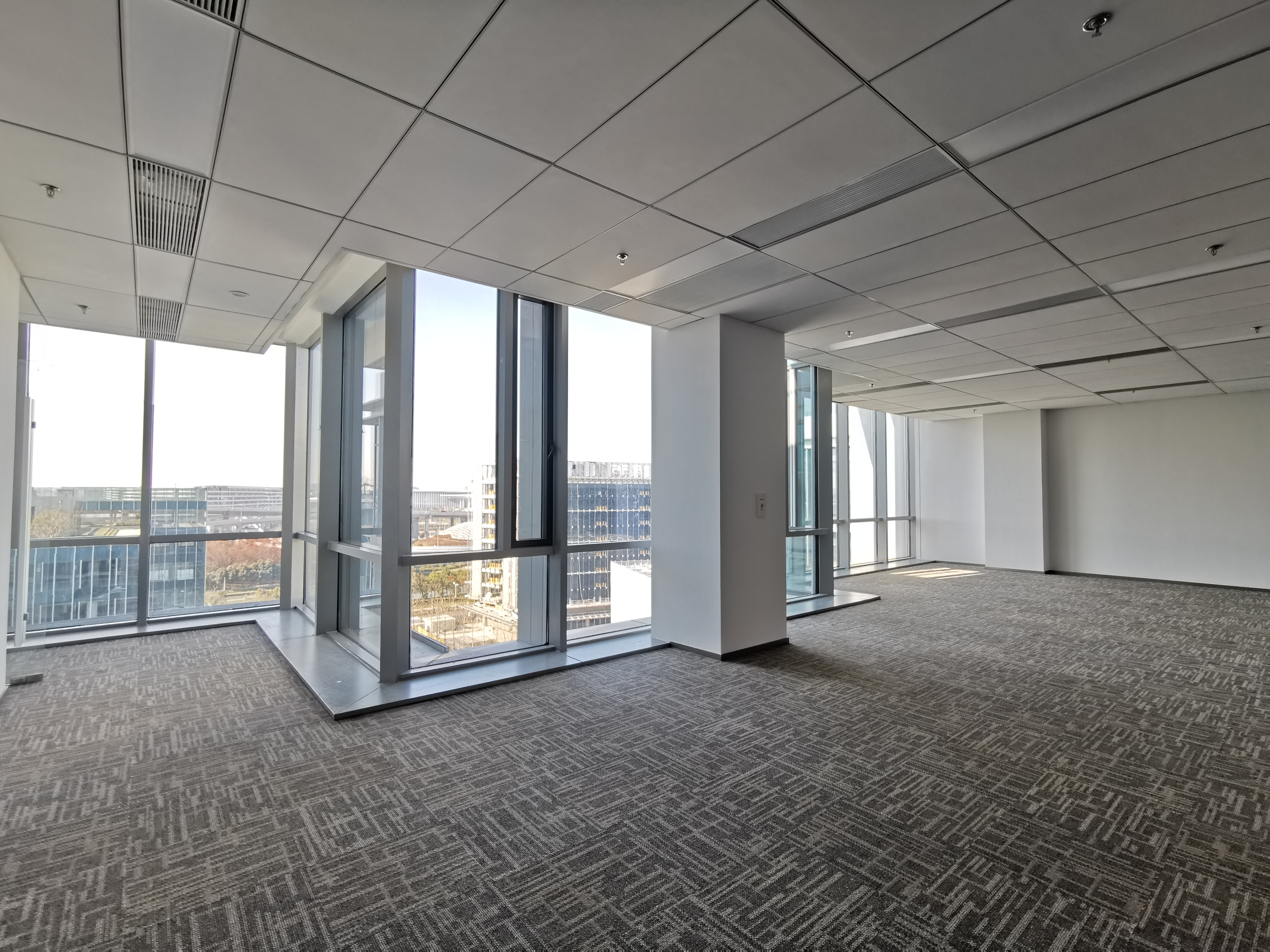 华漕上海富力环球中心350平米写字楼出租