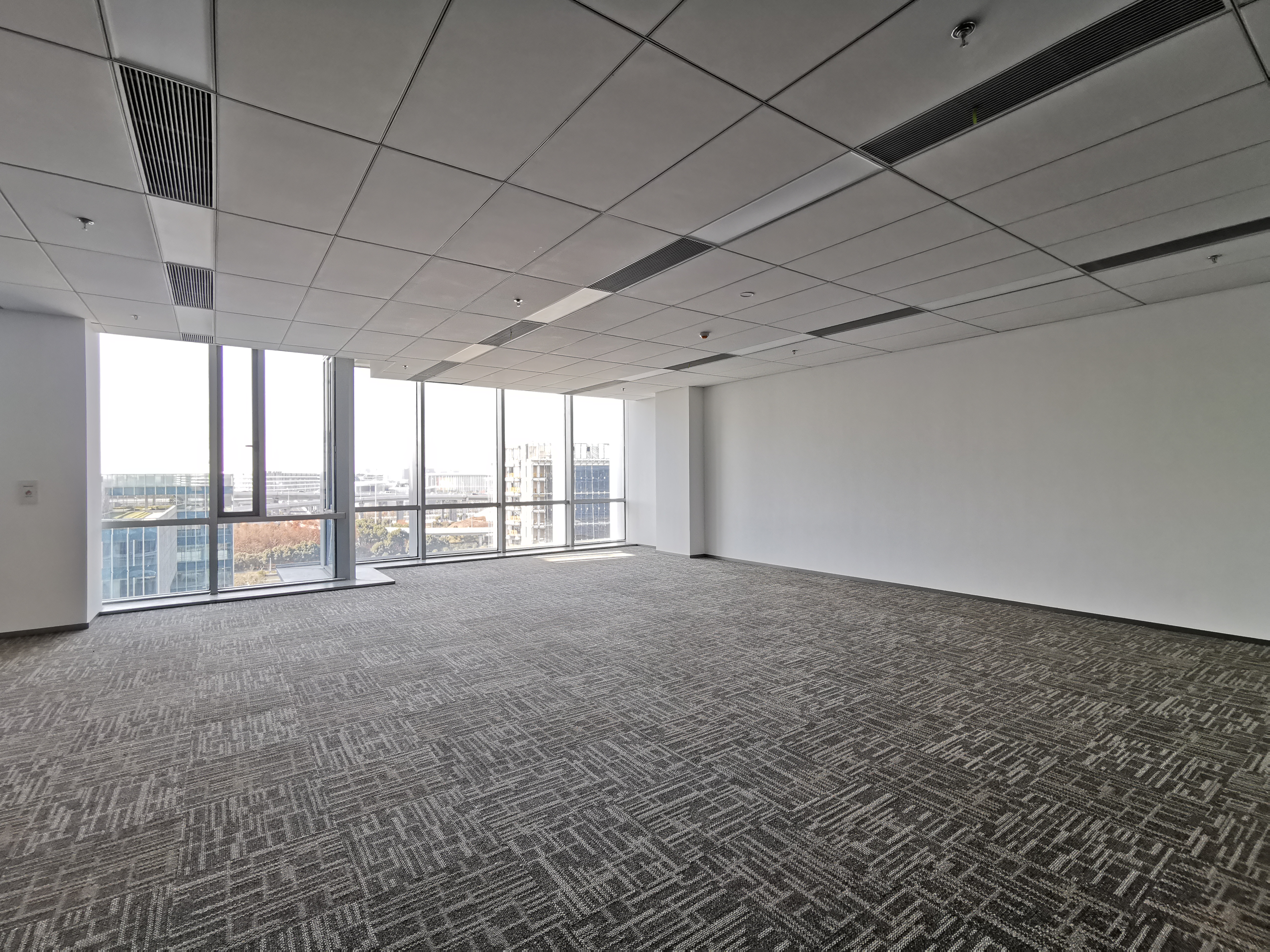 华漕上海富力环球中心350平米写字楼出租