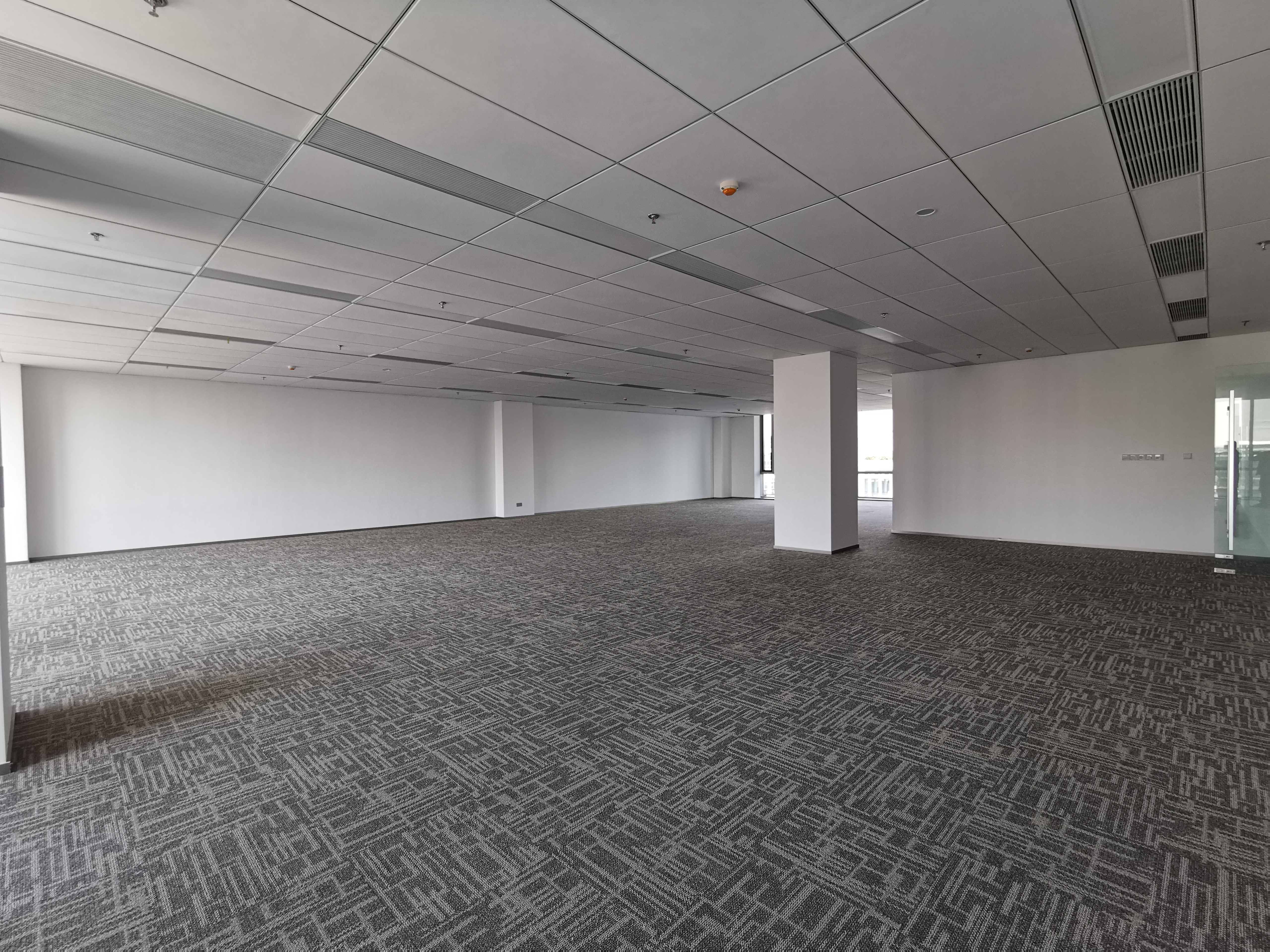 华漕上海富力环球中心350平米写字楼出租