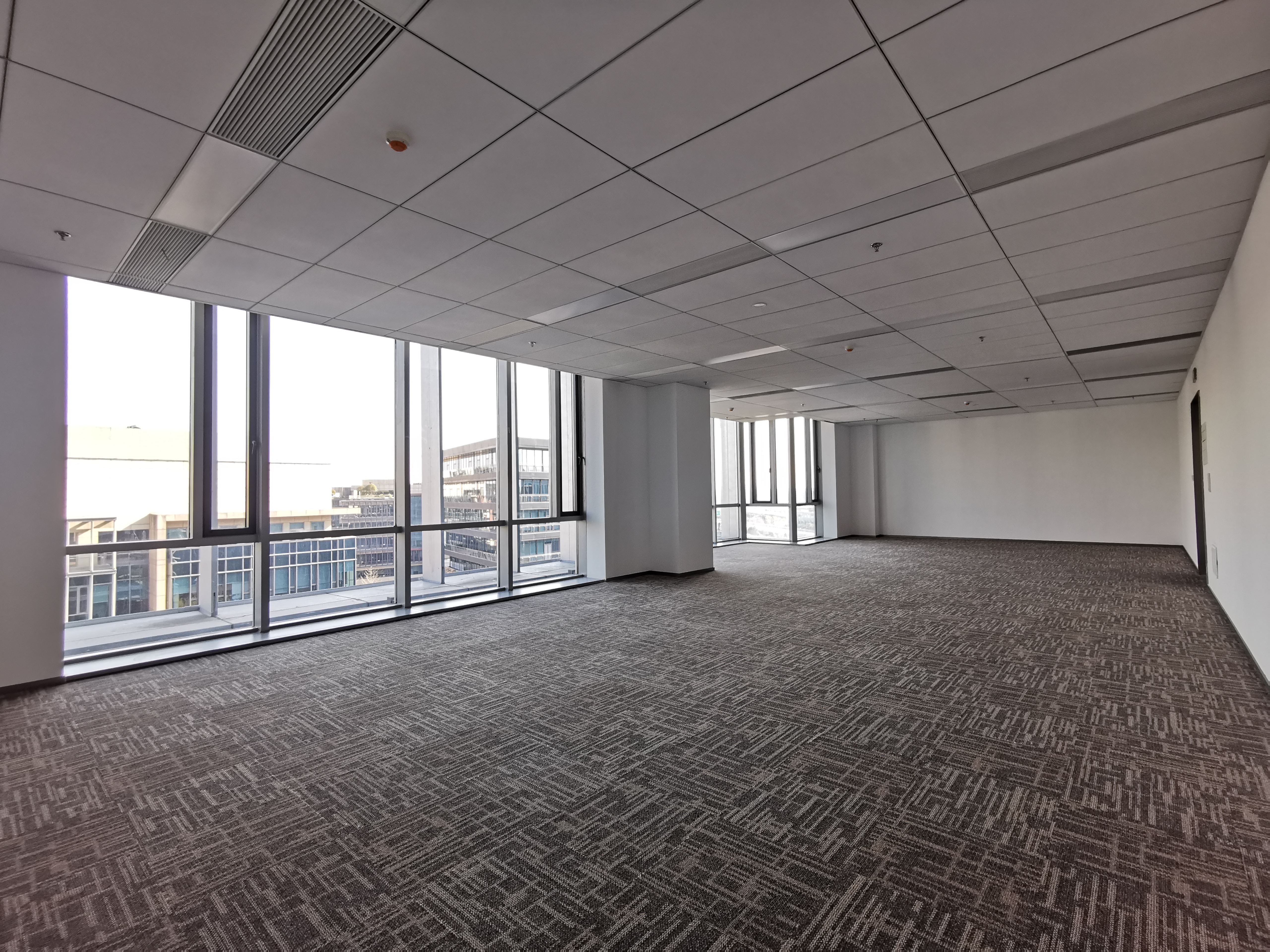 华漕上海富力环球中心168平米写字楼出租