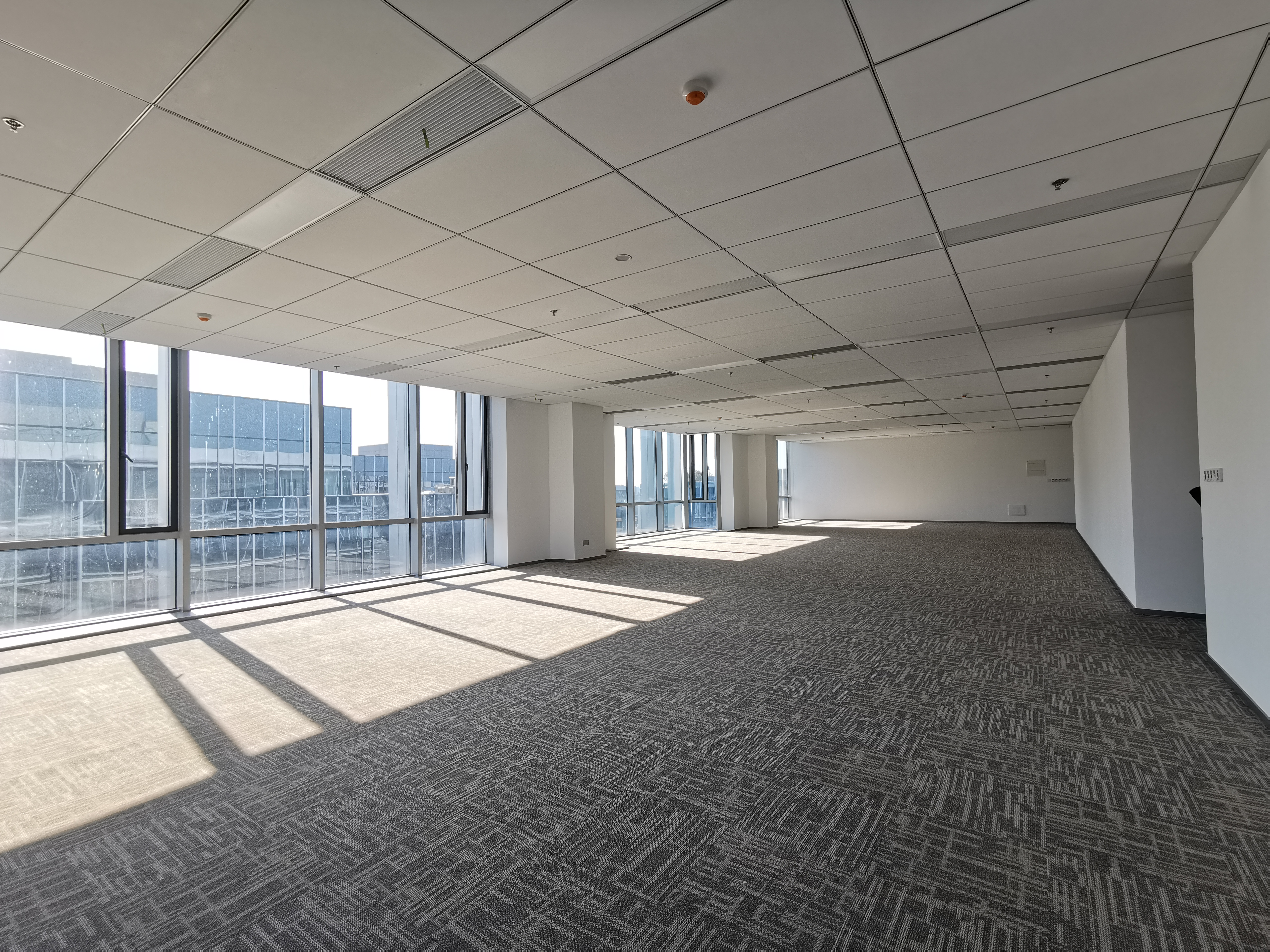 华漕上海富力环球中心307平米写字楼出租