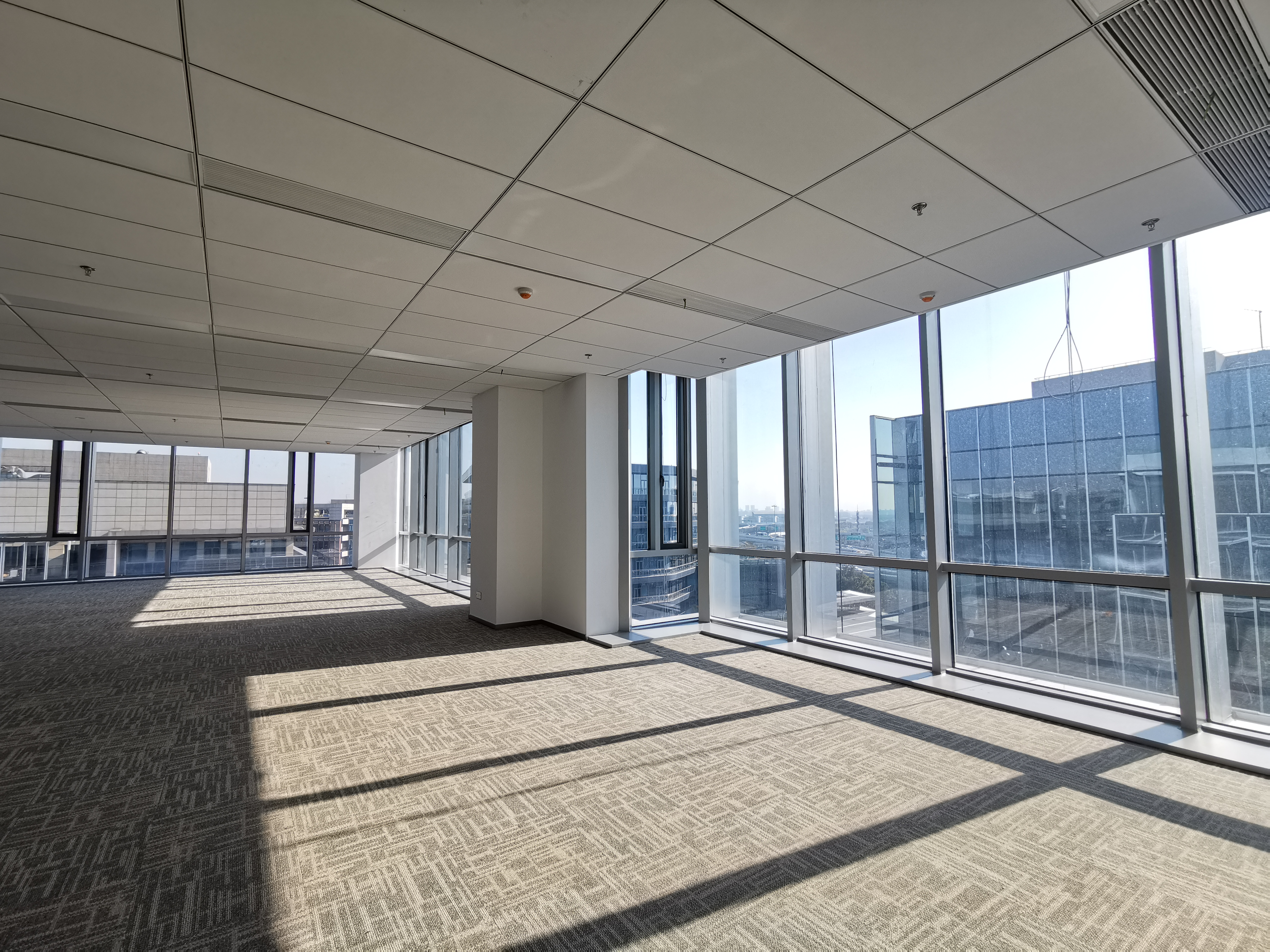 华漕上海富力环球中心307平米写字楼出租