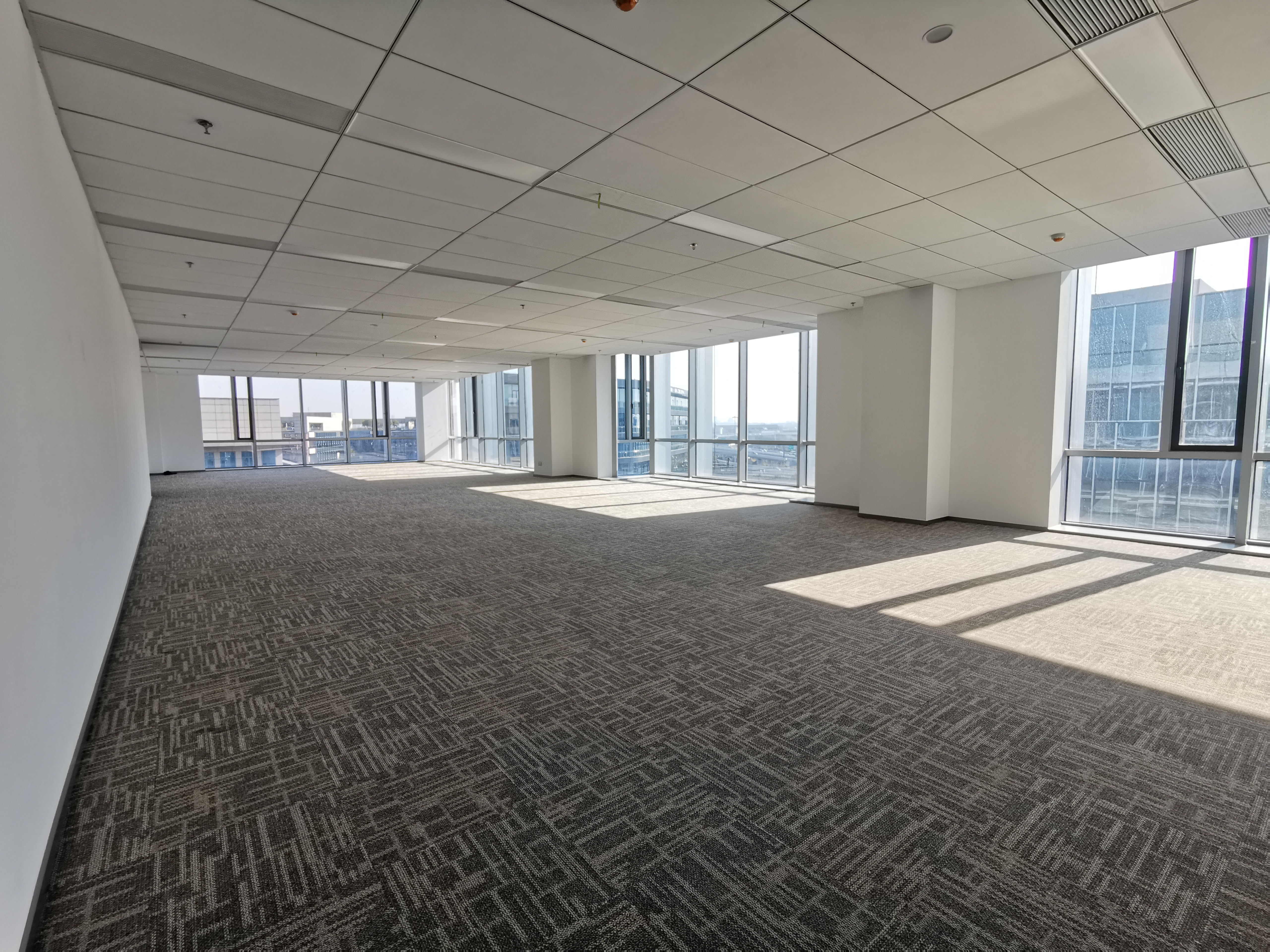 华漕上海富力环球中心307平米写字楼出租