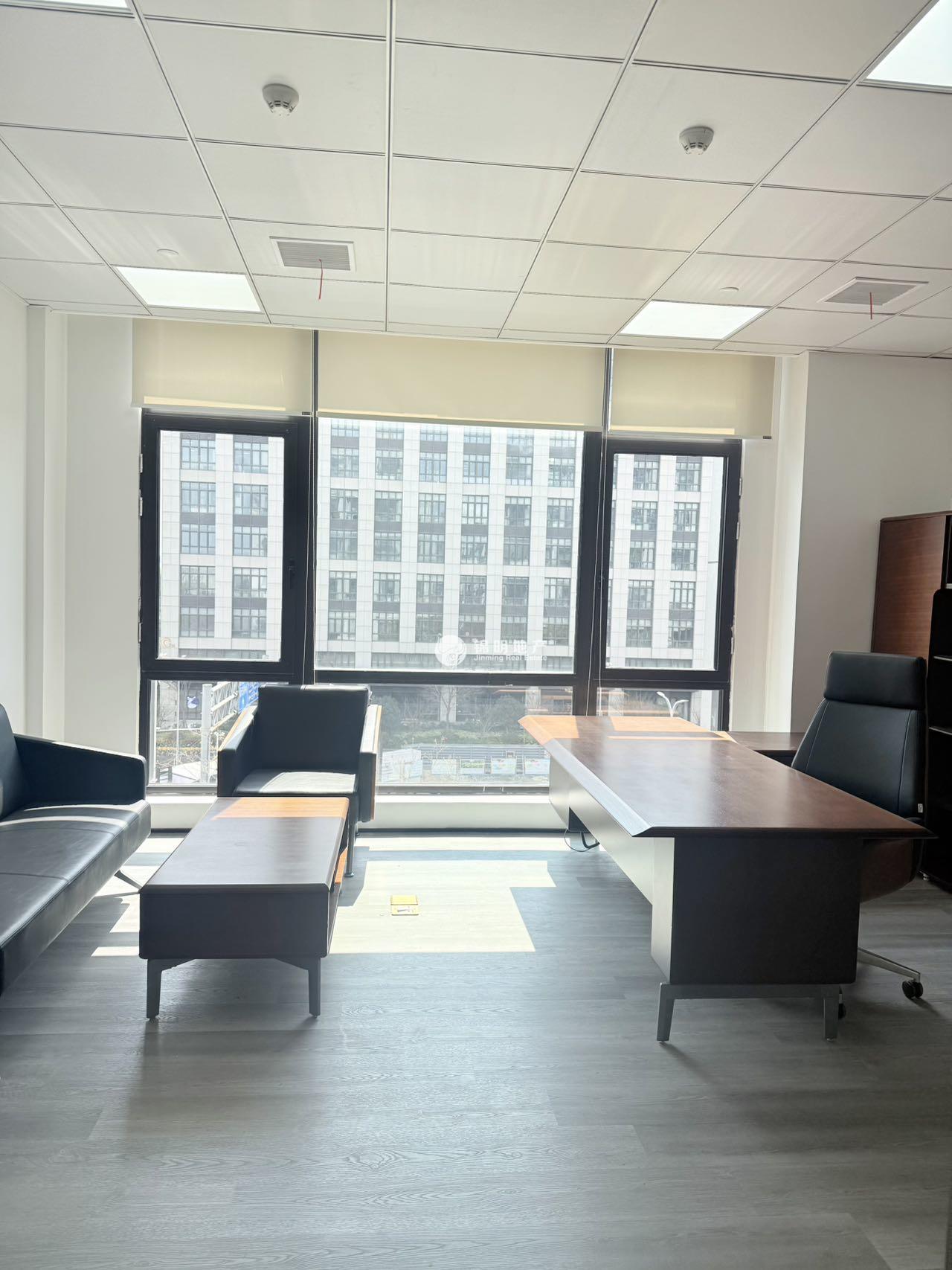 金虹桥长三角电商中心238平米写字楼出租