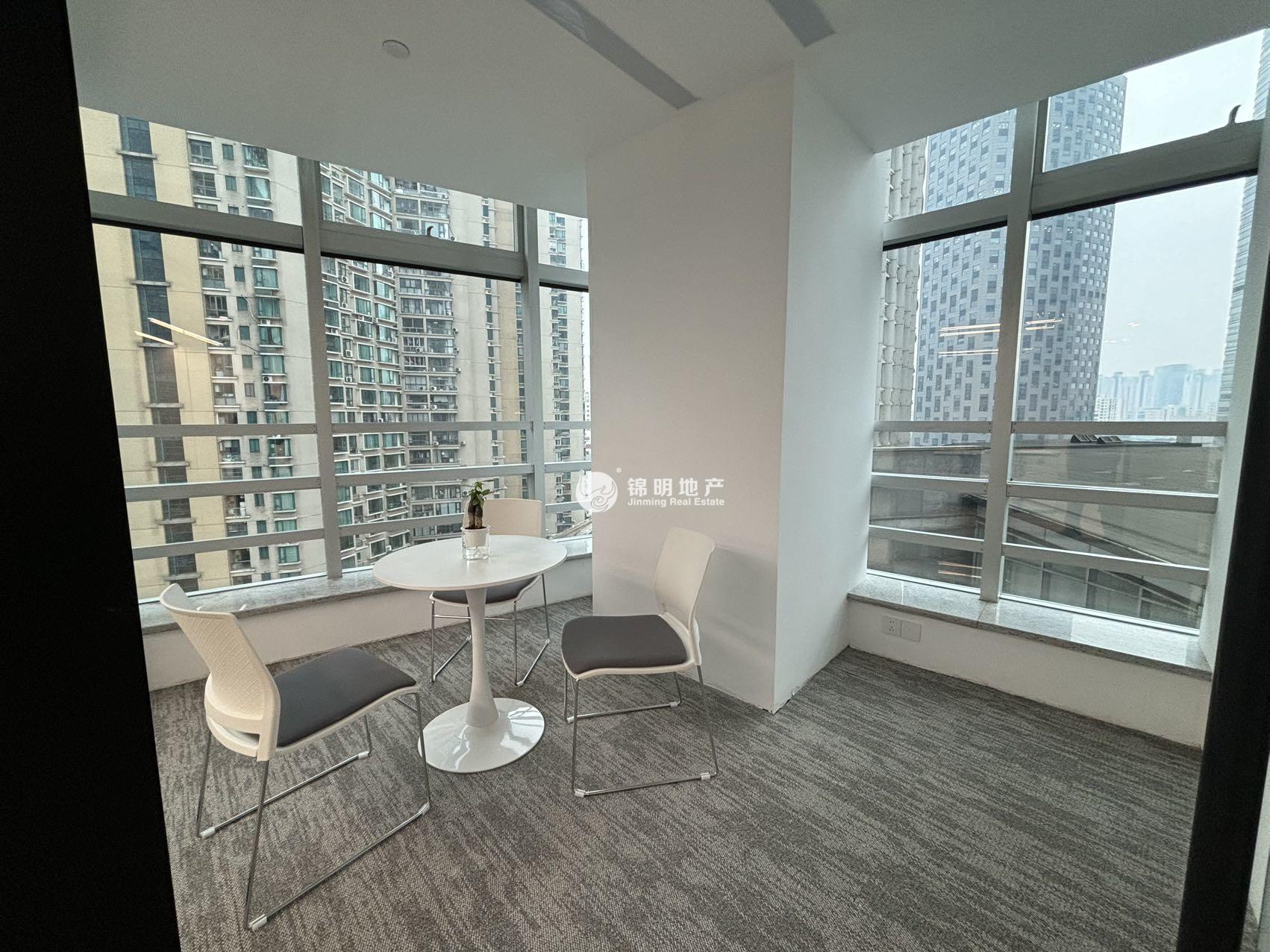 中山公园联通大厦（长宁）151平米写字楼出租