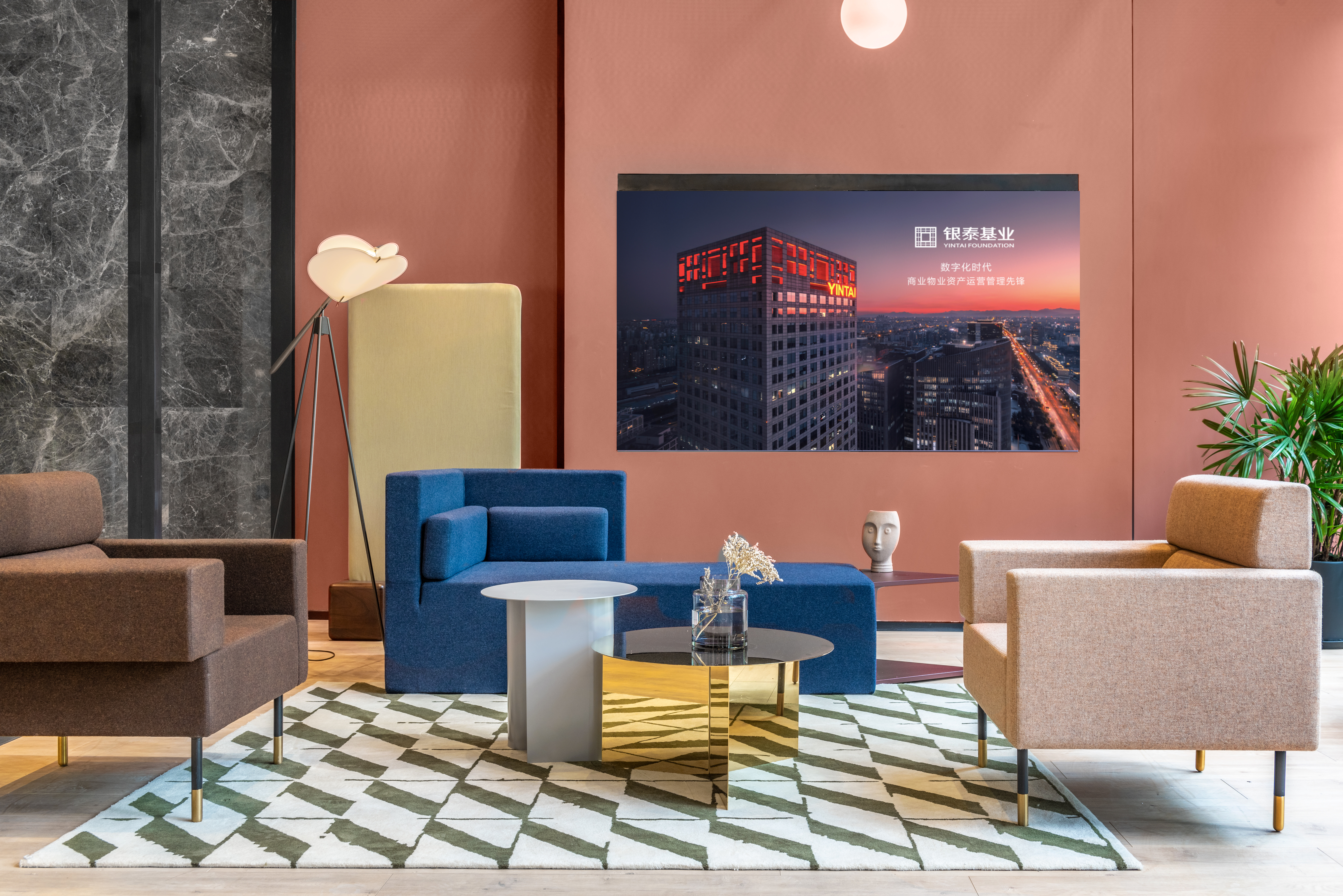 华漕中骏广场357平米写字楼出租