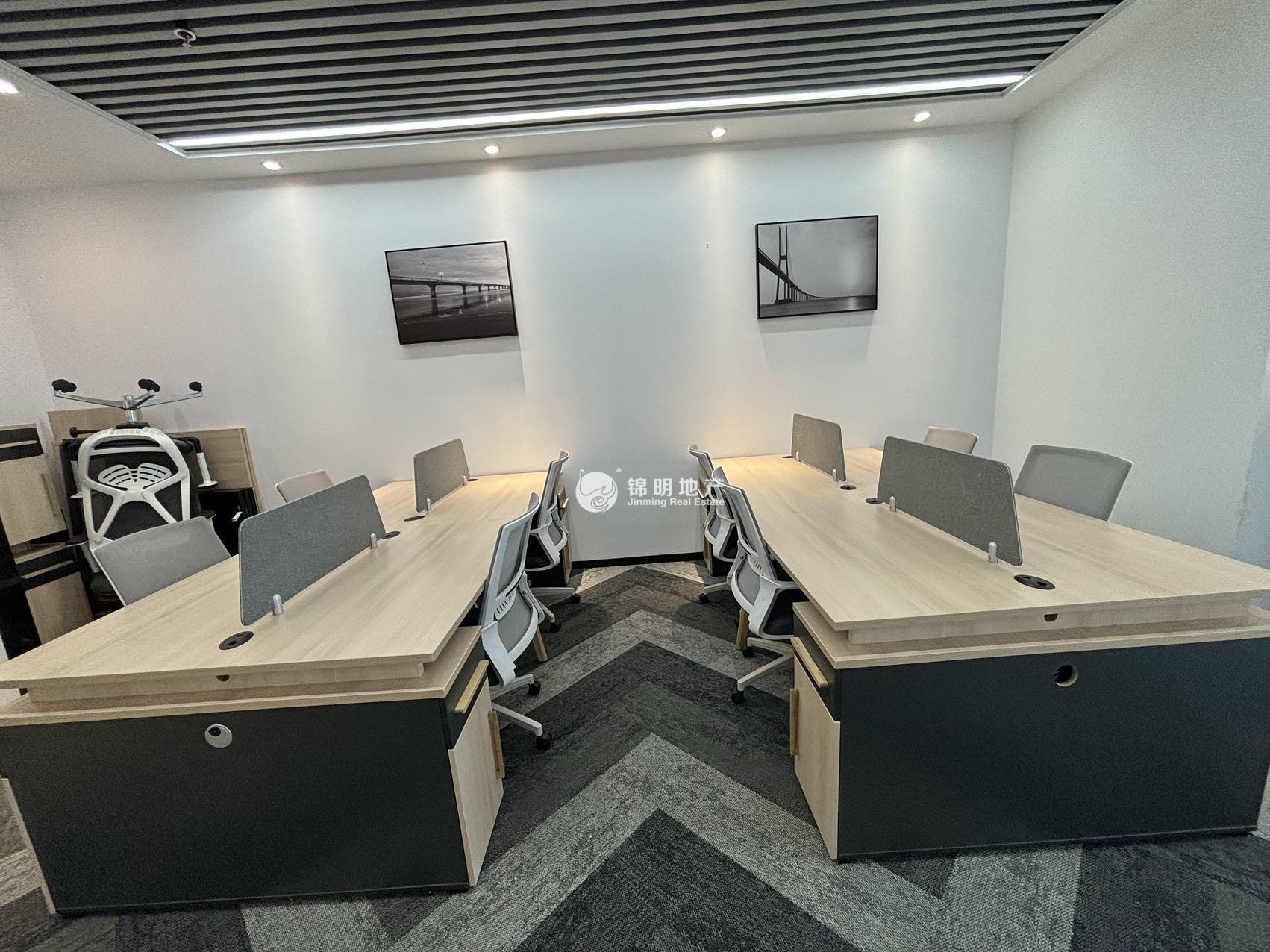 龙之梦大厦151平米写字楼出租