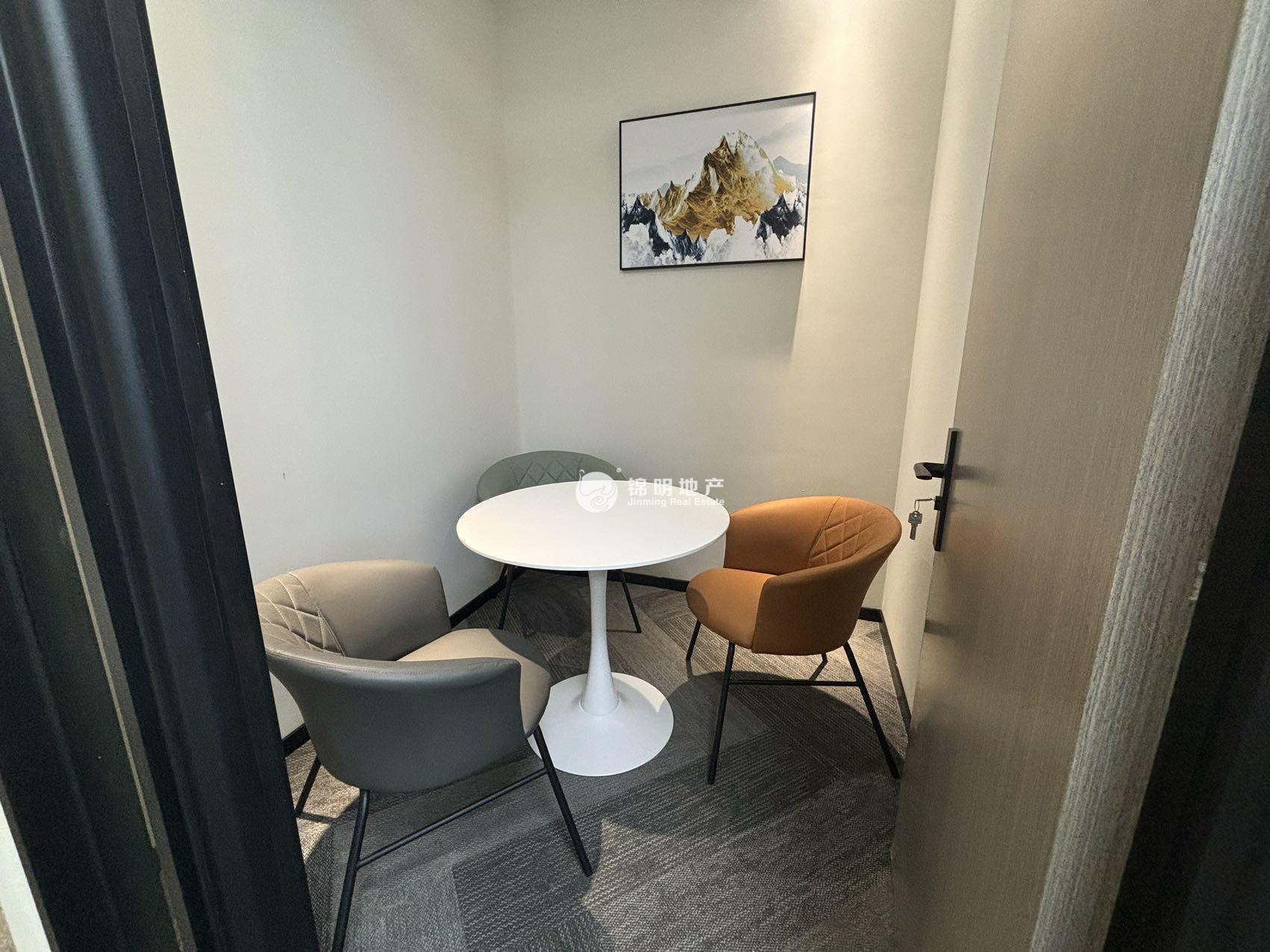 龙之梦大厦221平米写字楼出租