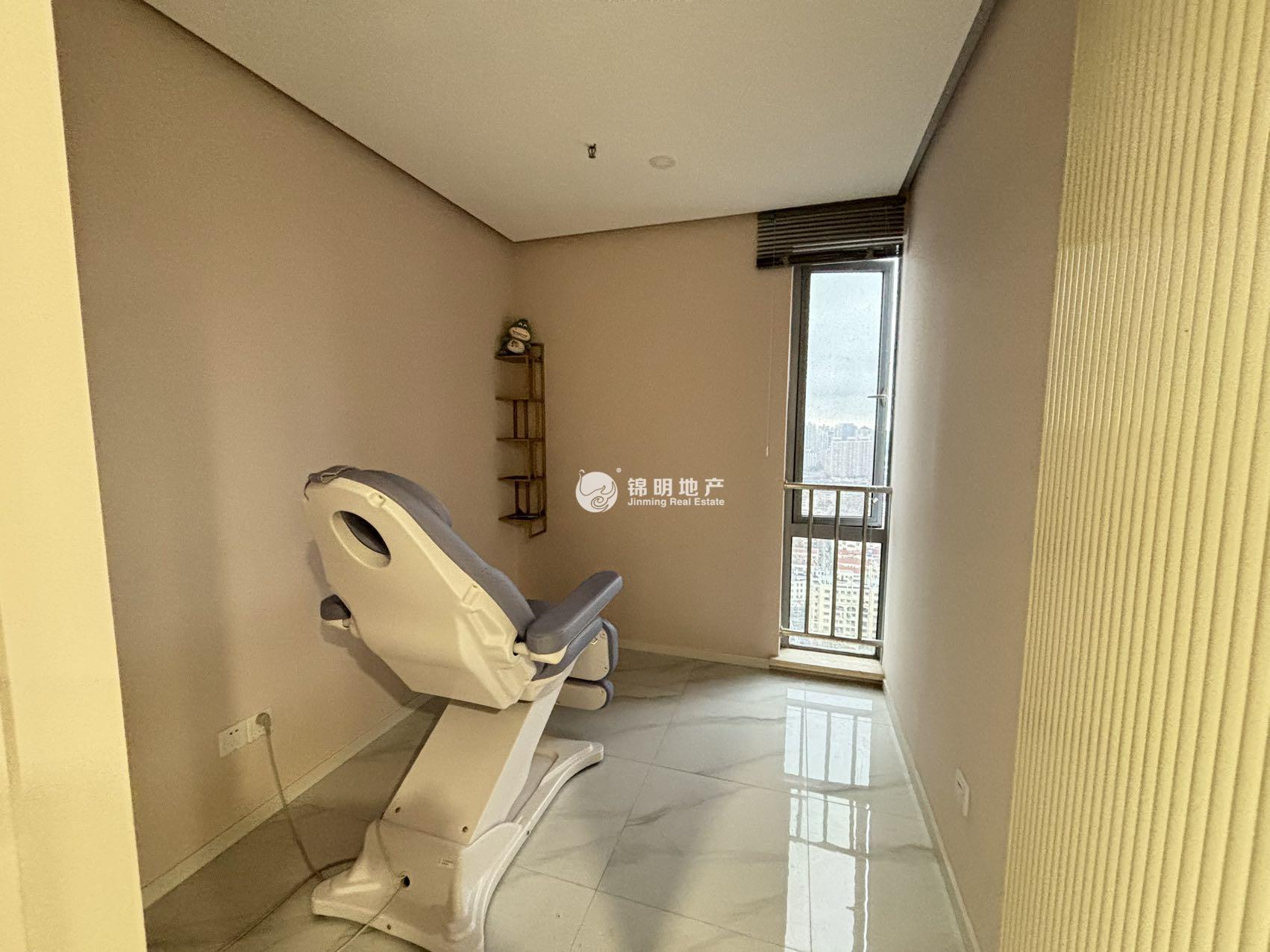 中山公园华宁国际广场120平米写字楼出租