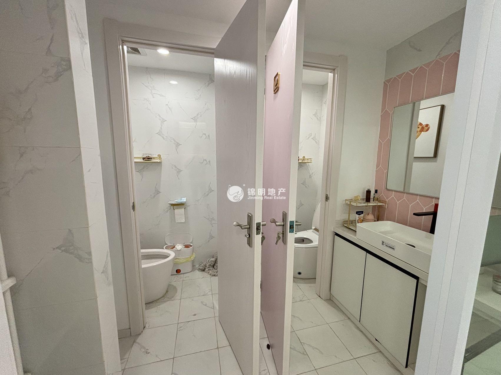 中山公园华宁国际广场189平米写字楼出租