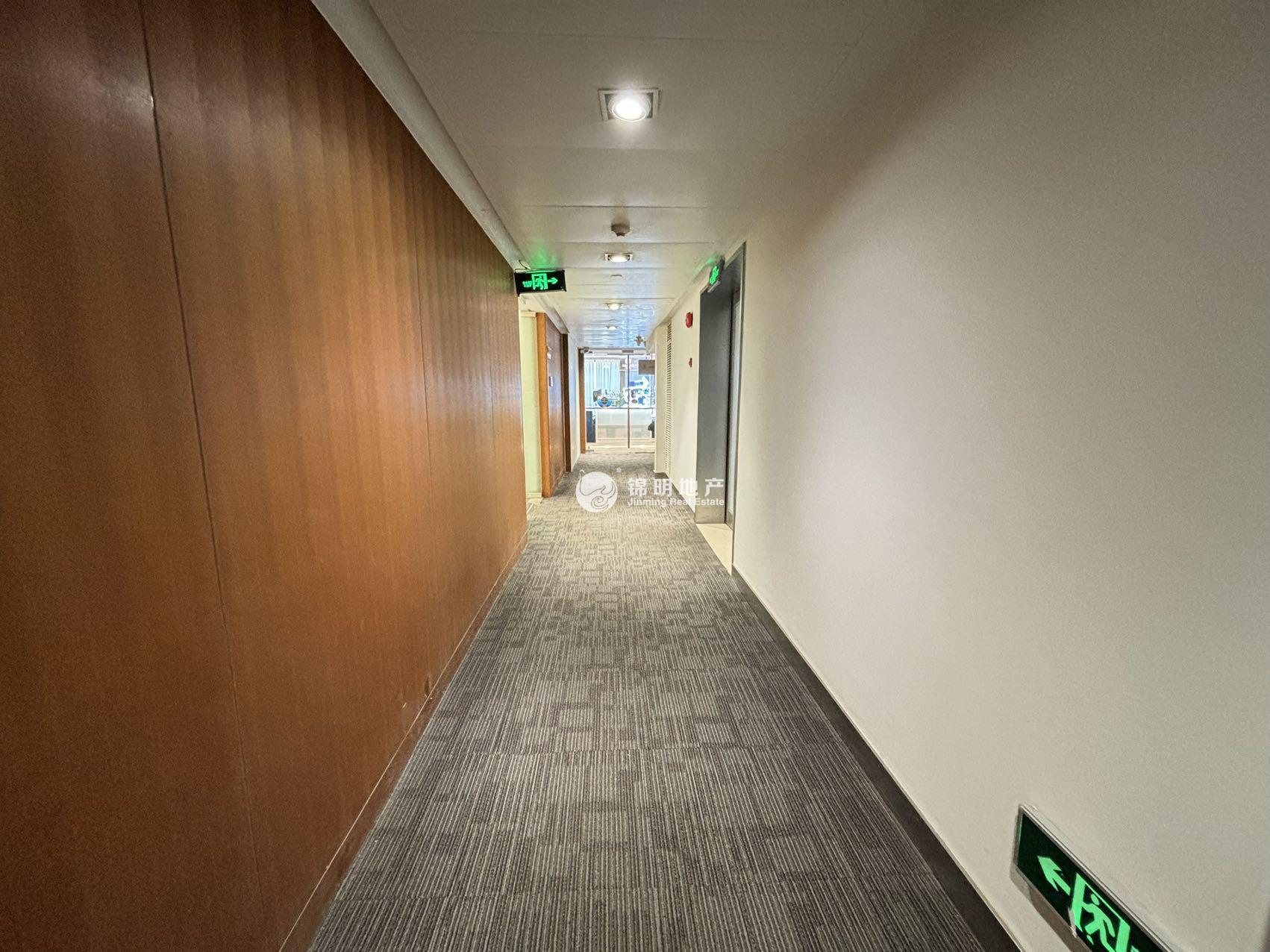 中山公园华宁国际广场231平米写字楼出租