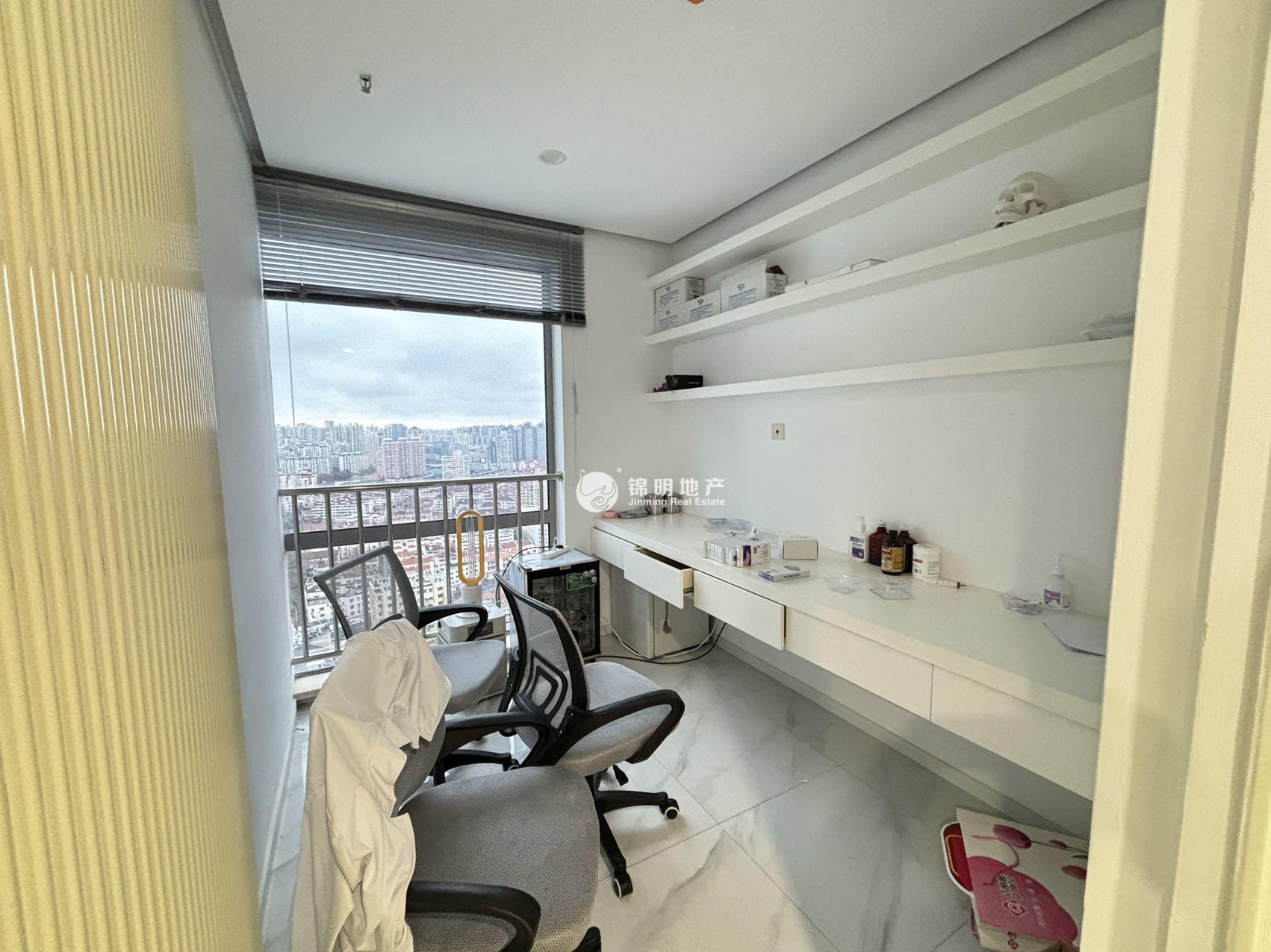 中山公园华宁国际广场265平米写字楼出租