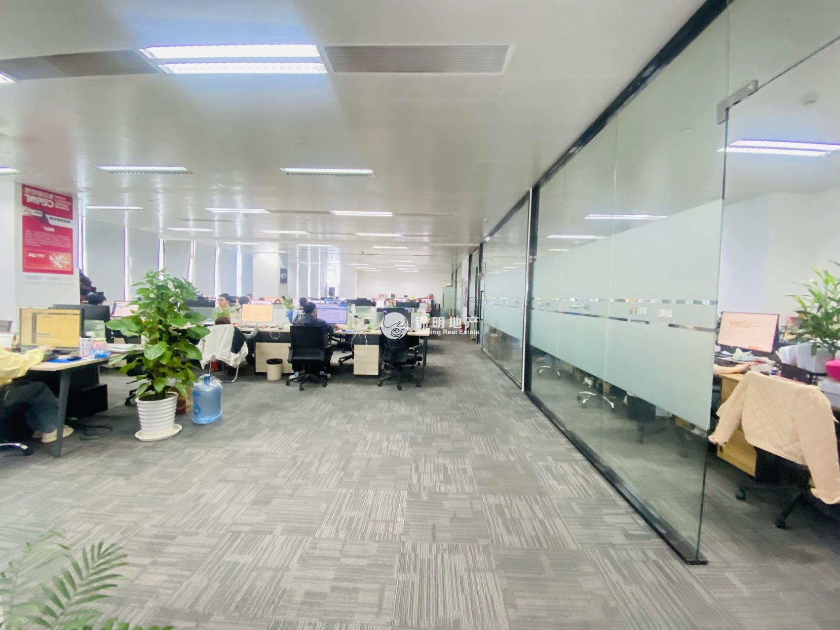 徐泾虹桥世界中心647平米写字楼出租