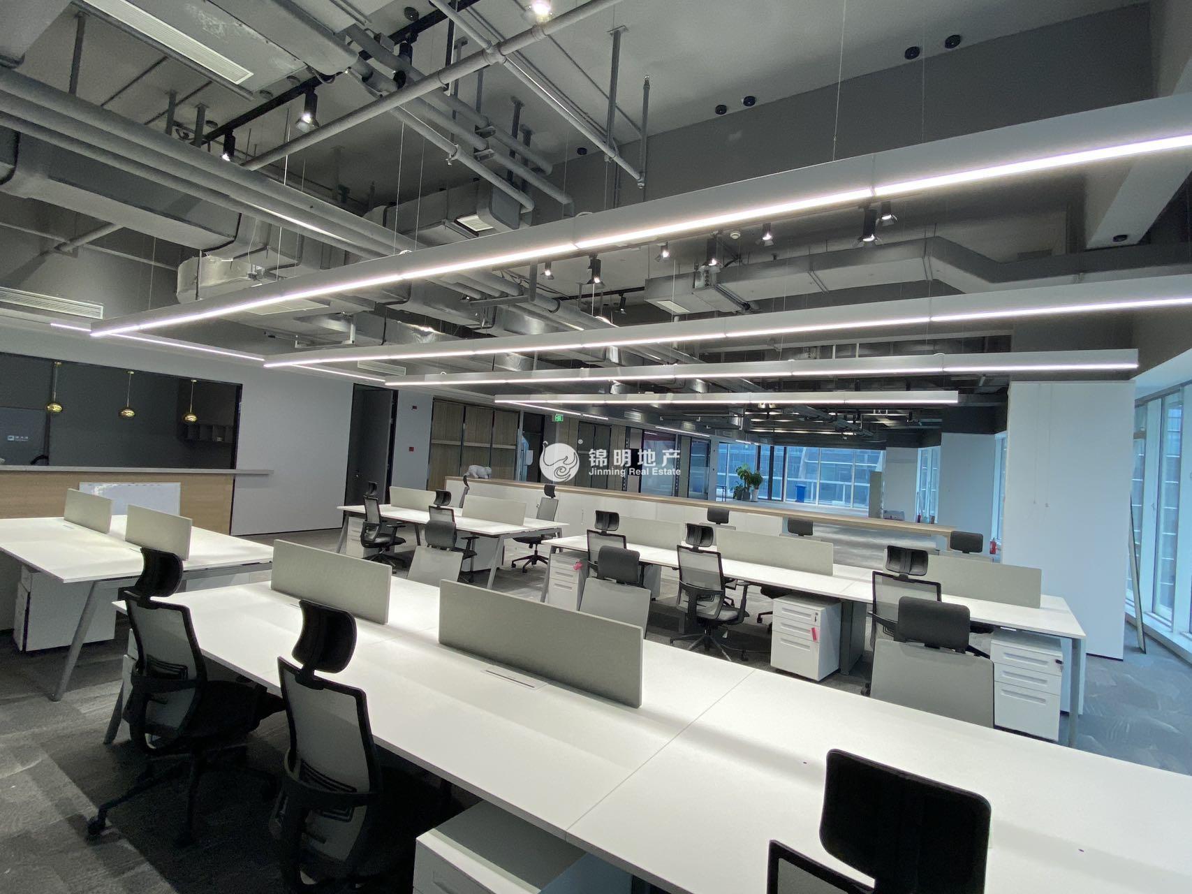 徐泾虹桥世界中心900平米写字楼出租