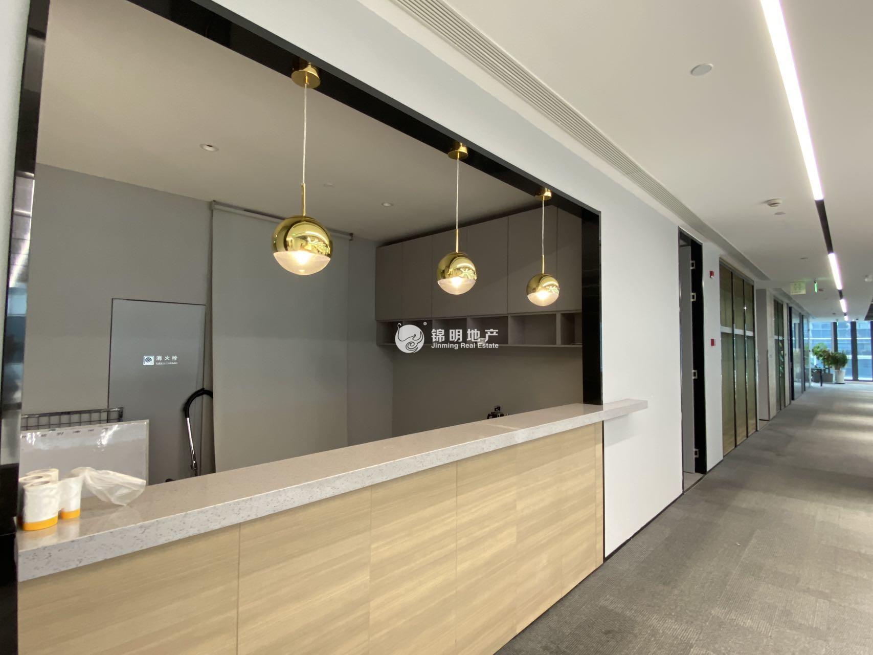 徐泾虹桥世界中心900平米写字楼出租