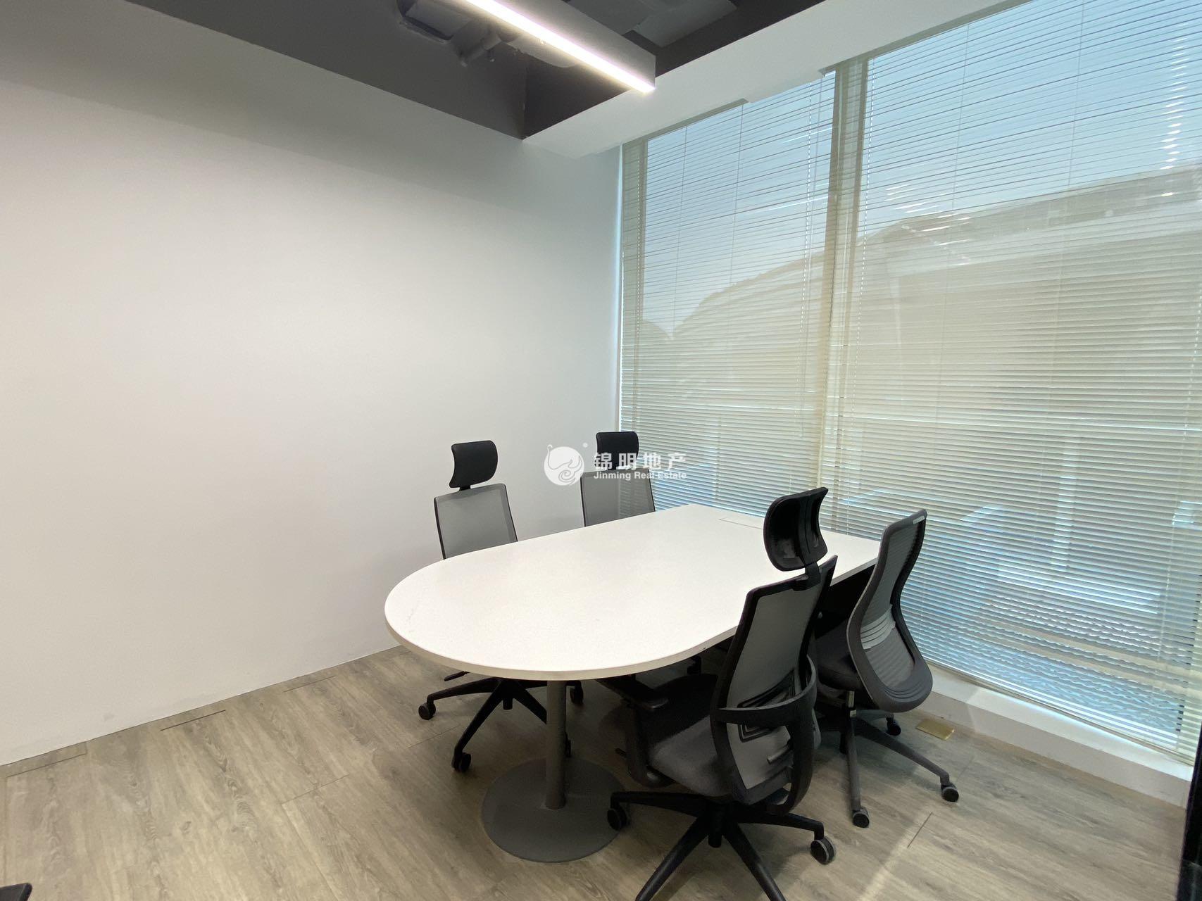 徐泾虹桥世界中心900平米写字楼出租