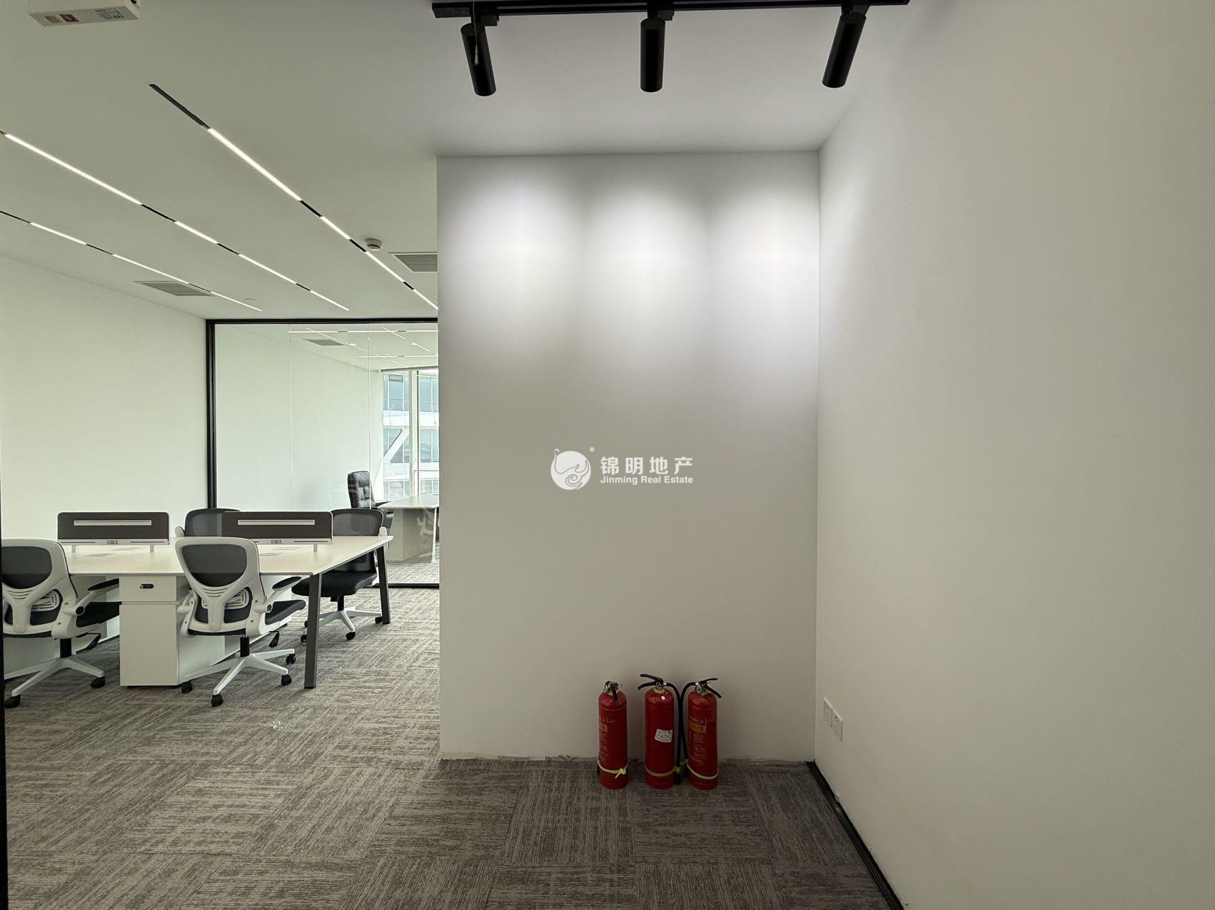 徐泾虹桥世界中心100平米写字楼出租