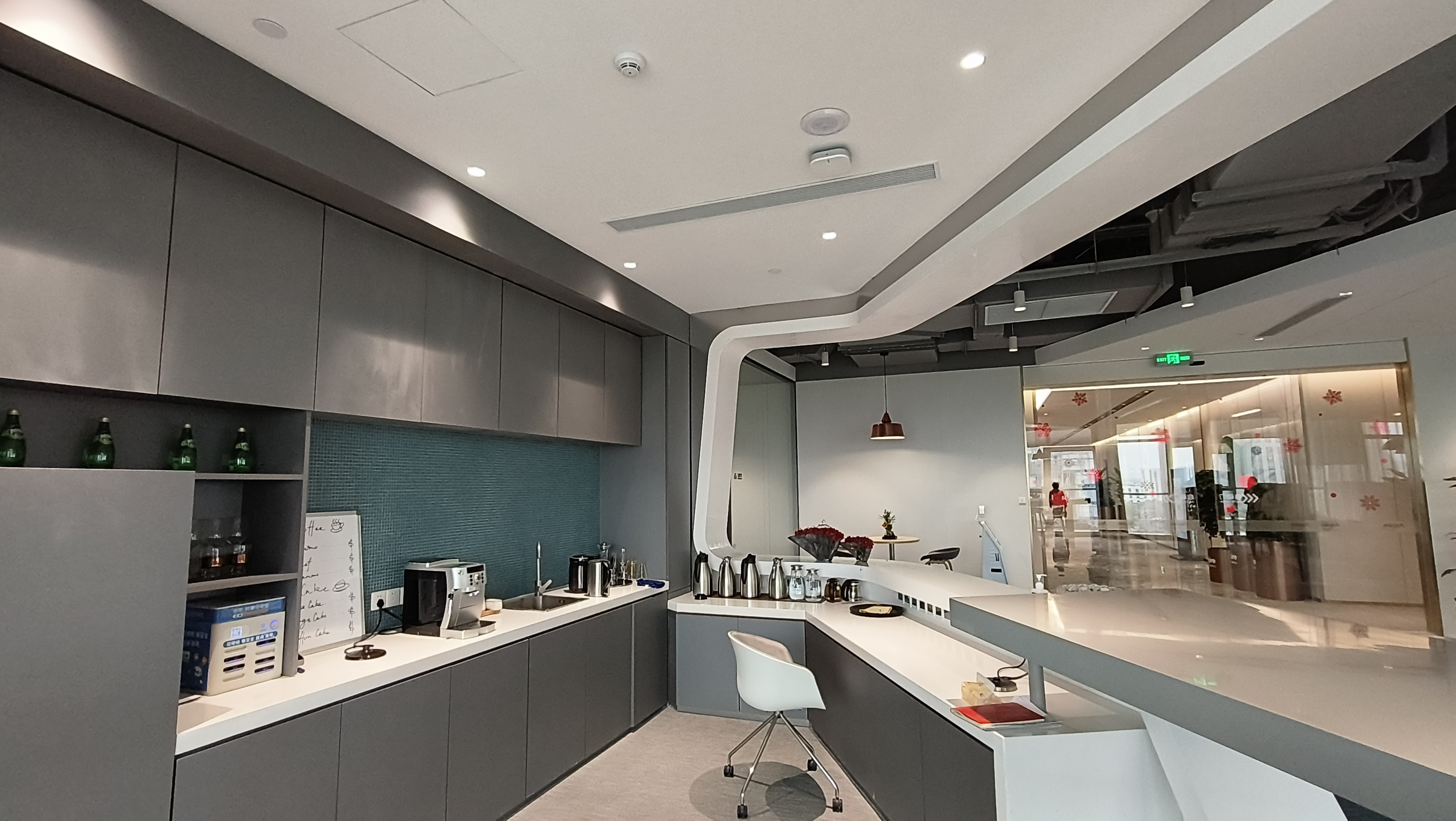 西郊东虹桥中心700平米写字楼出租