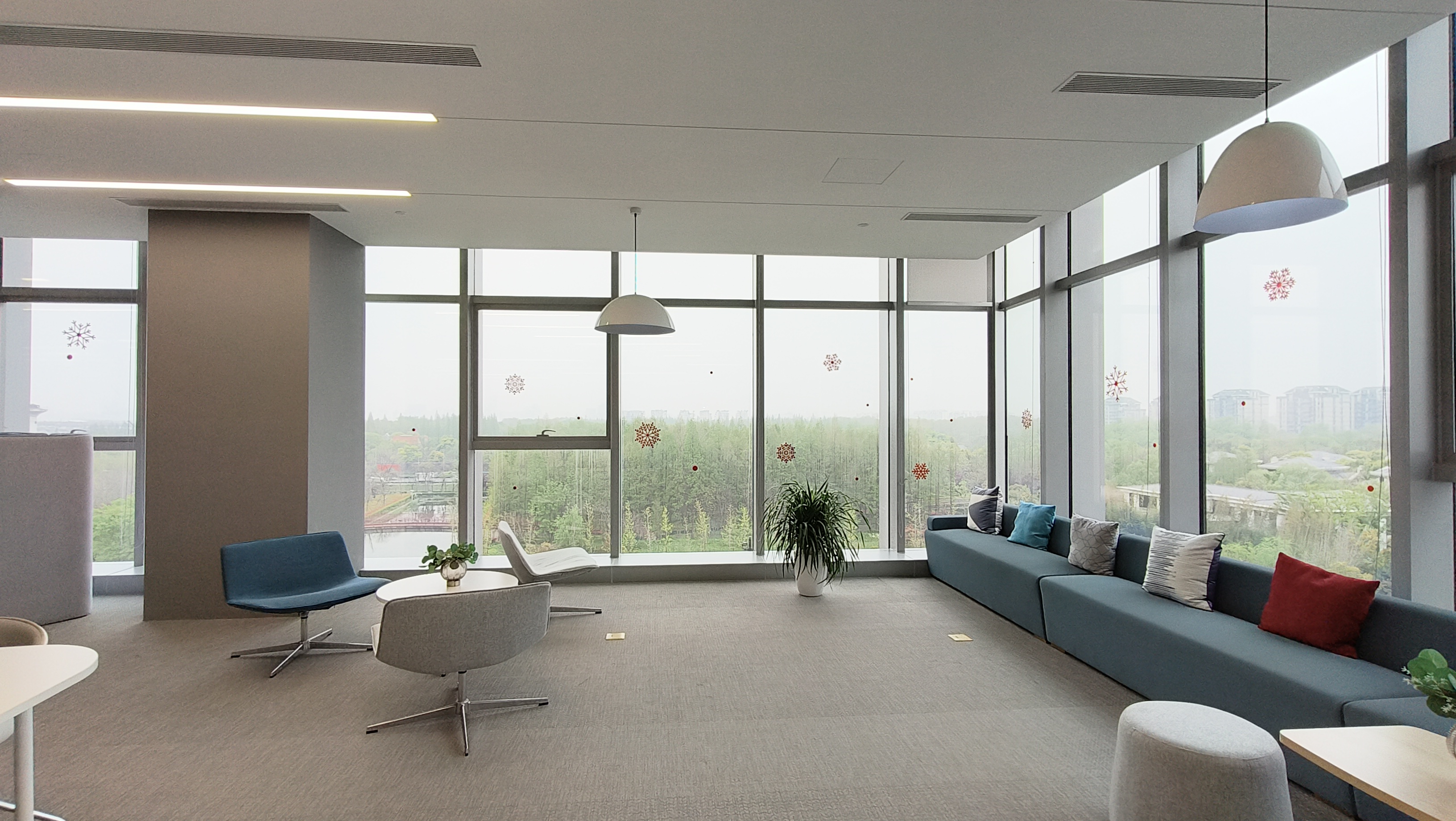 西郊东虹桥中心700平米写字楼出租