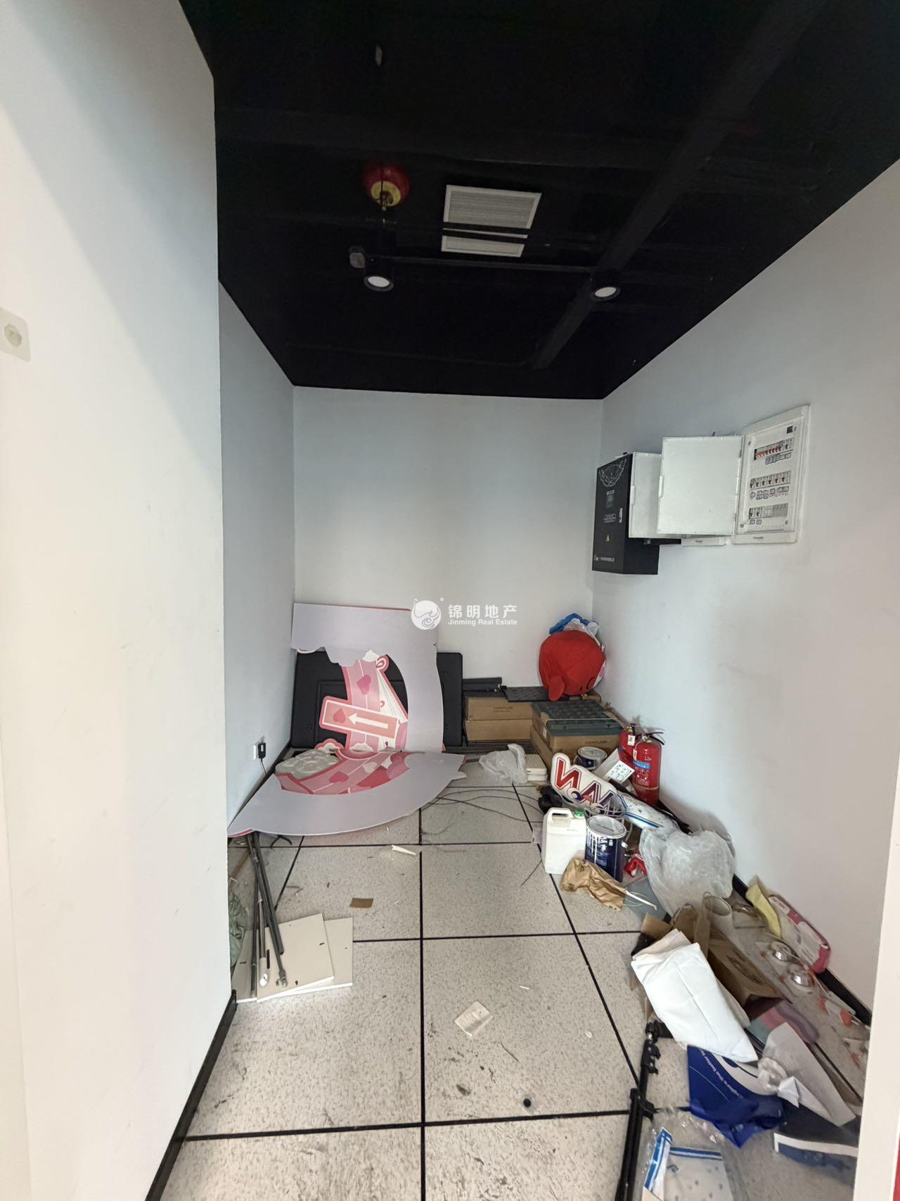 金虹桥龙湖虹桥天街672平米写字楼出租