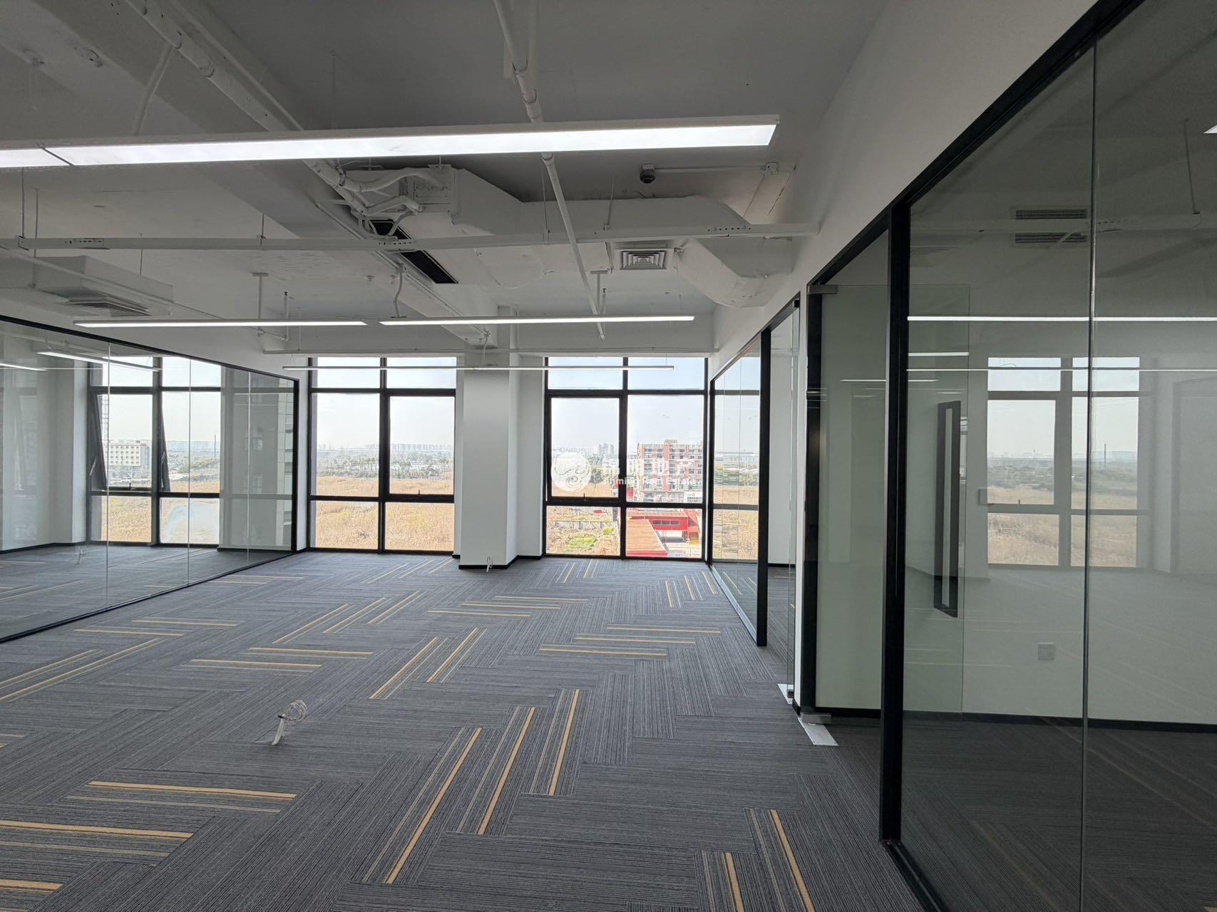 徐泾e通世界虹桥园北区200平米写字楼出租