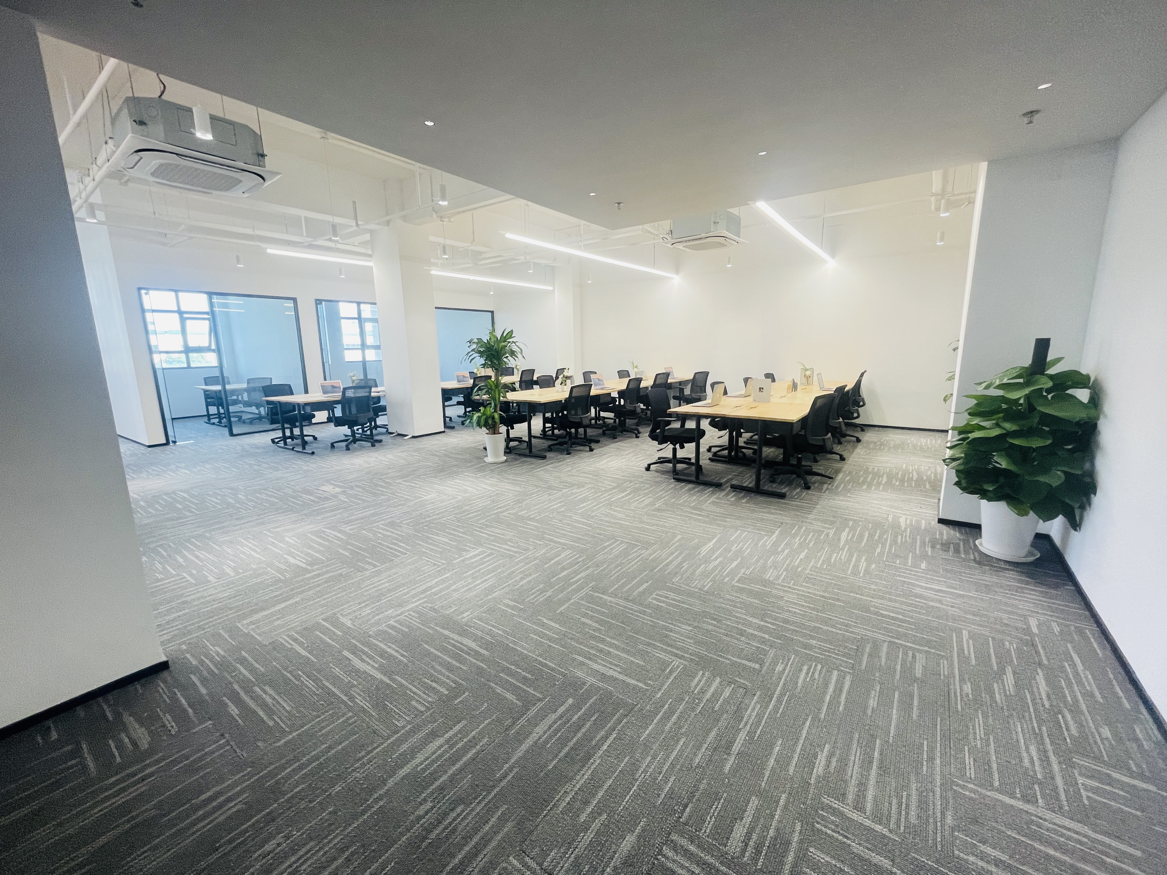 虹桥SKYBRIDGE HQ 天会400平米写字楼出租