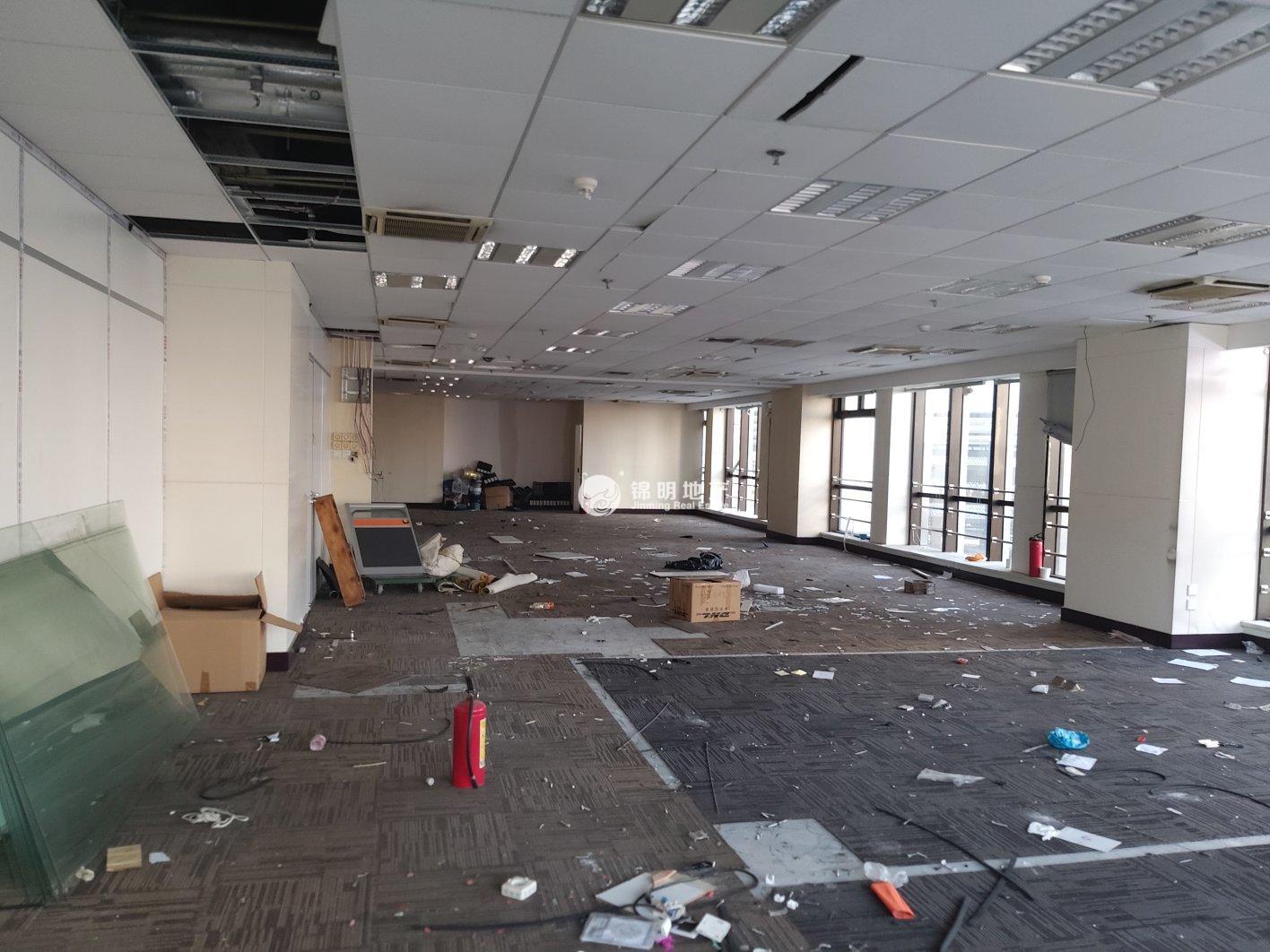 徐家汇均瑶国际广场322平米写字楼出租