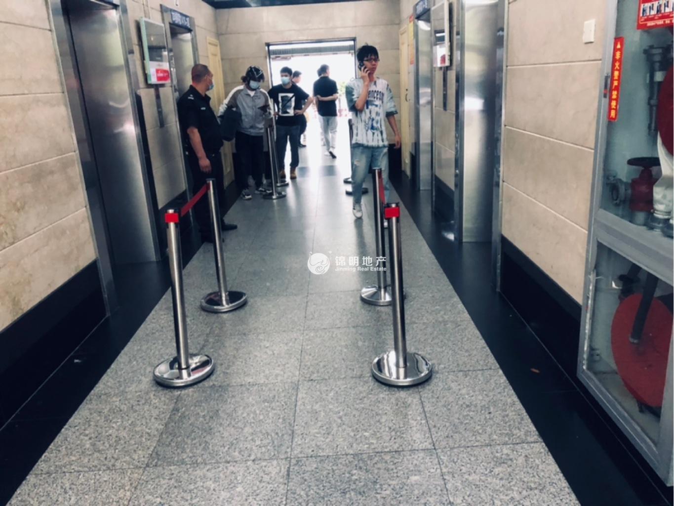 徐家汇汇嘉大厦217平米写字楼出租