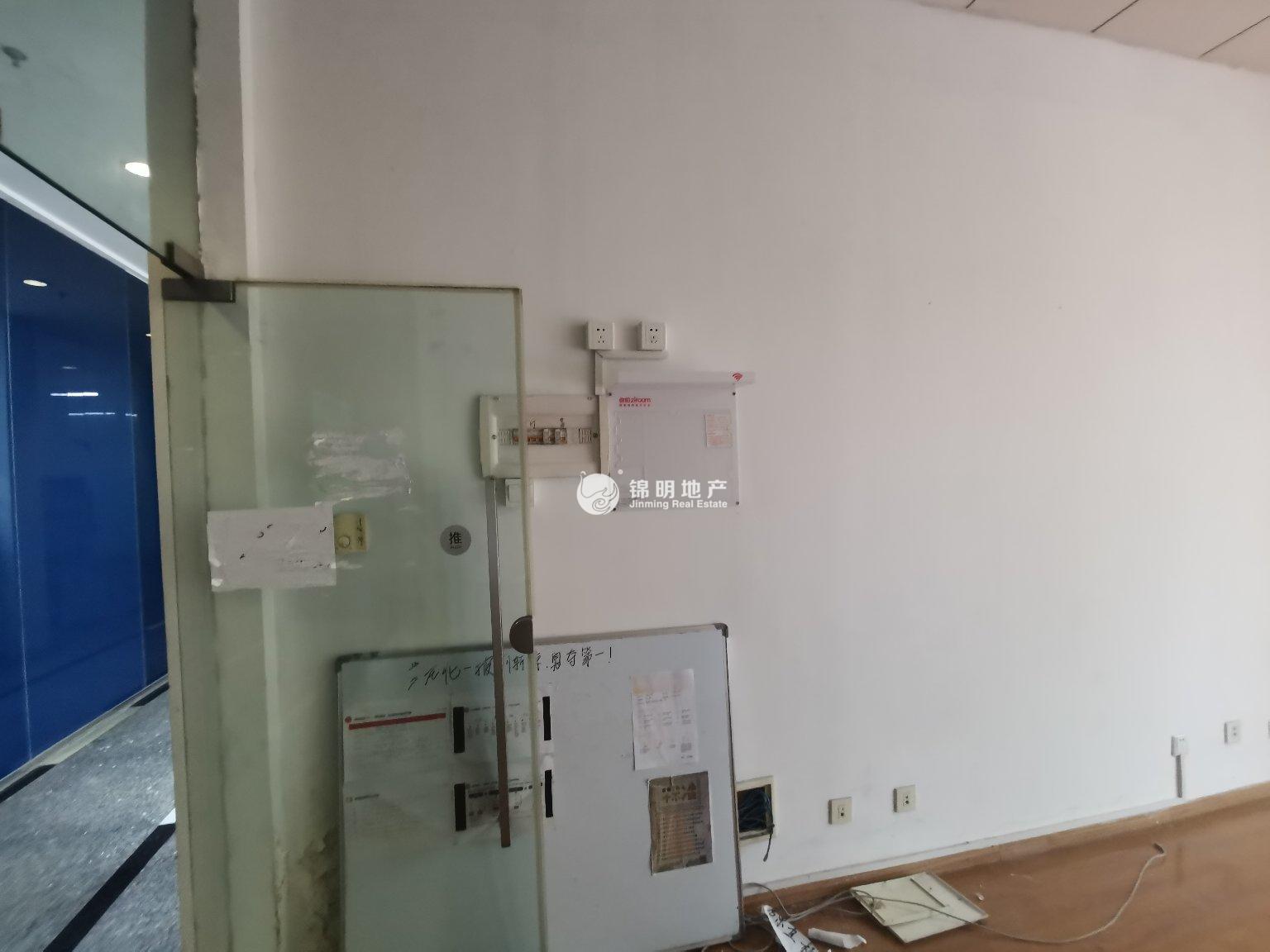 莘庄绿地蓝海37平米写字楼出租