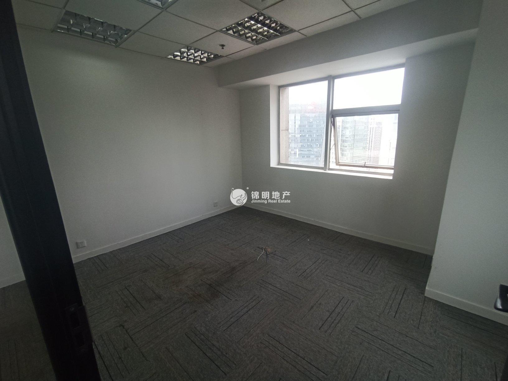 陆家嘴华融大厦133平米写字楼出租